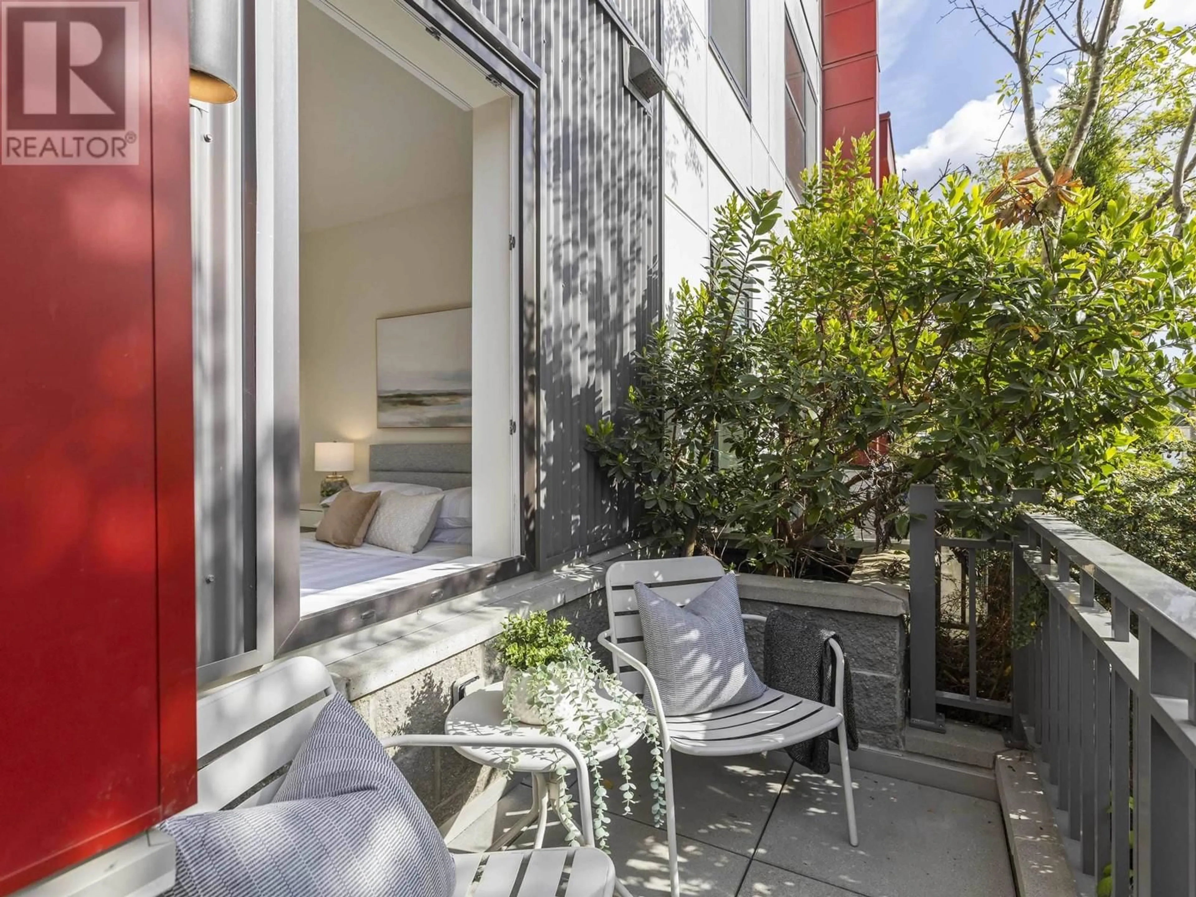 Patio, street for 103 - 108 35TH AVENUE, Vancouver British Columbia V5W1A6