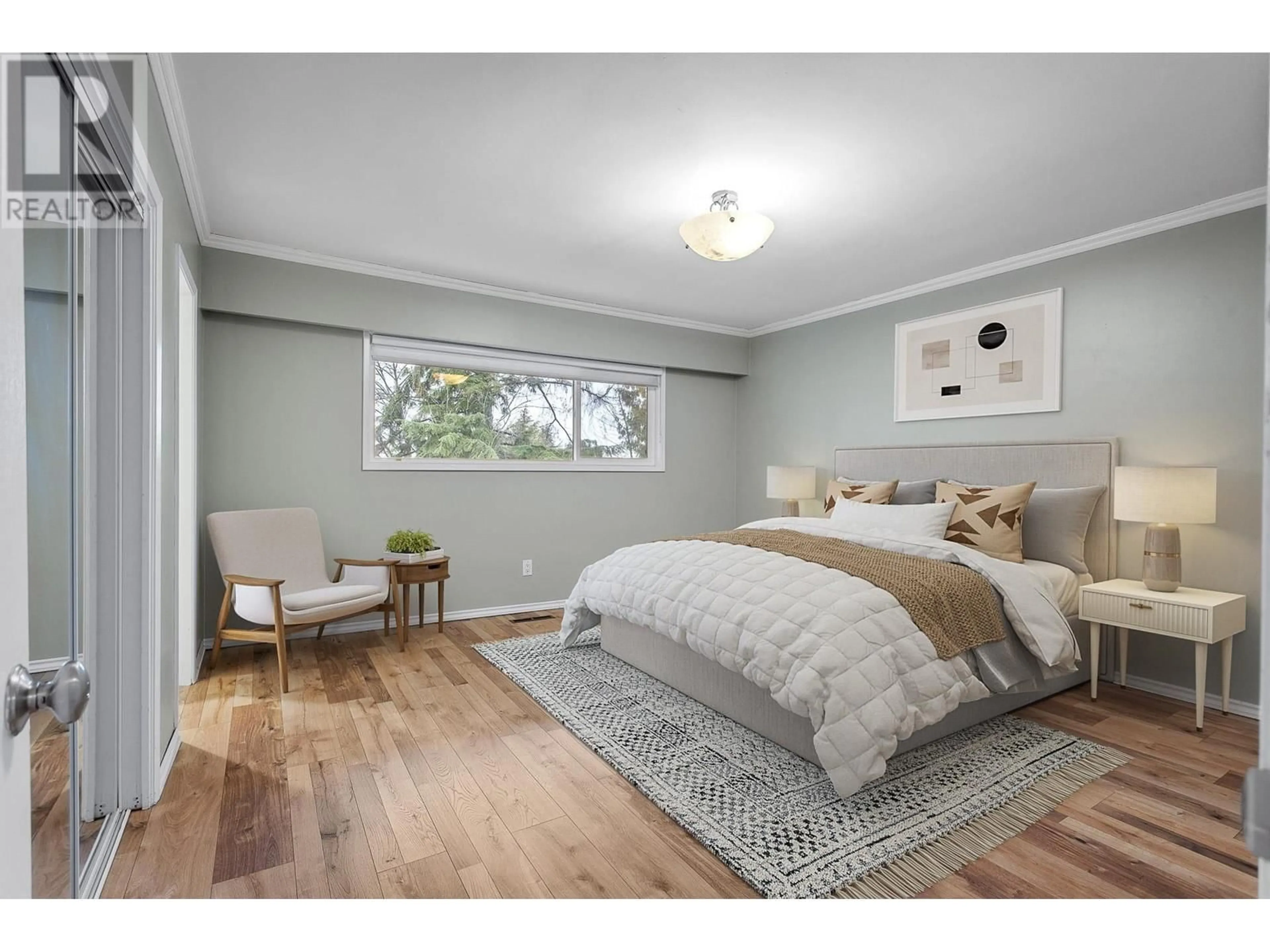Bedroom with bed, wood/laminate floor for 7365 PUNNETT CLOSE, Burnaby British Columbia V5E1X1