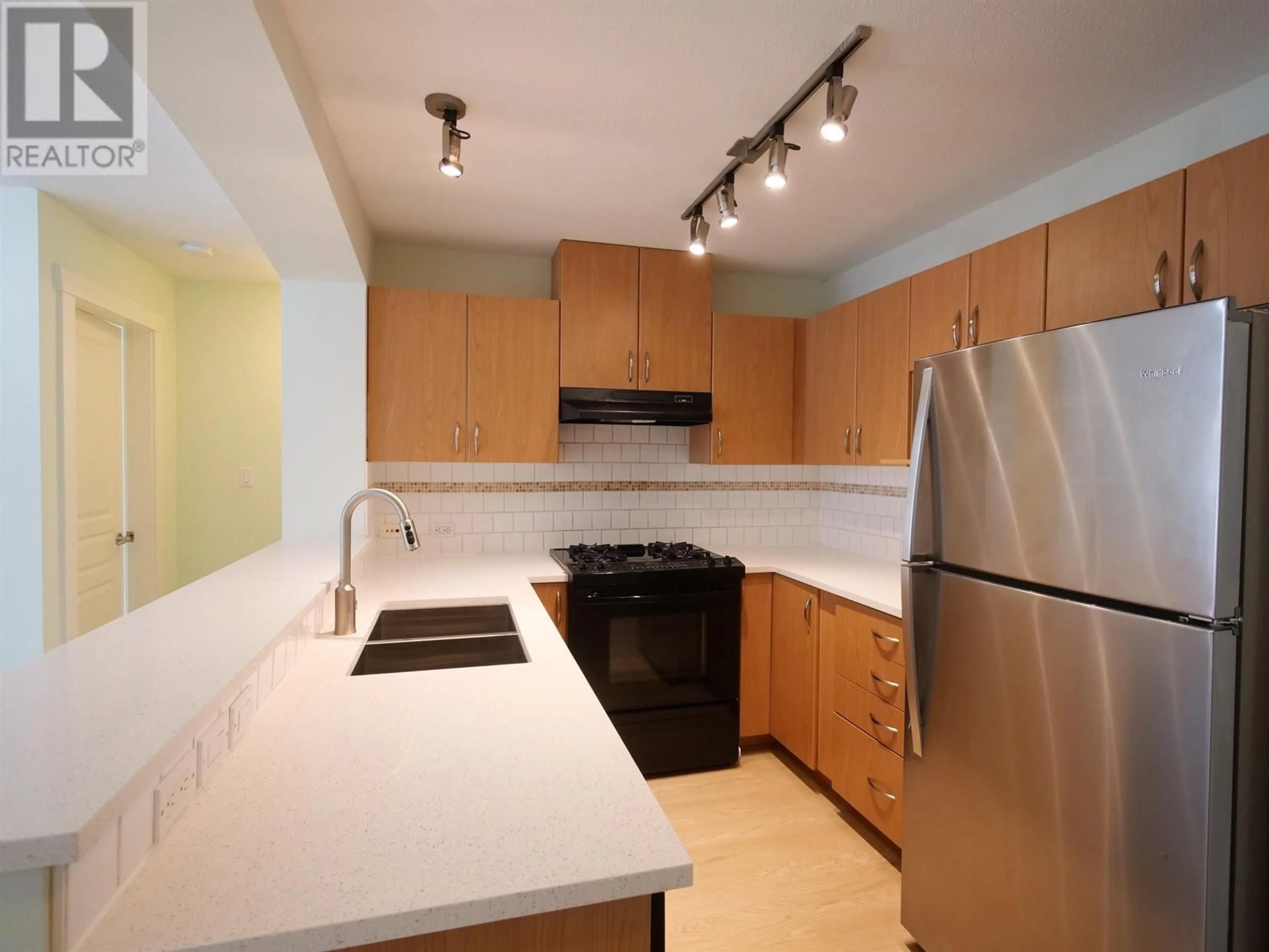 Standard kitchen, unknown for 309 - 2998 SILVER SPRINGS BOULEVARD, Coquitlam British Columbia V3E3R7