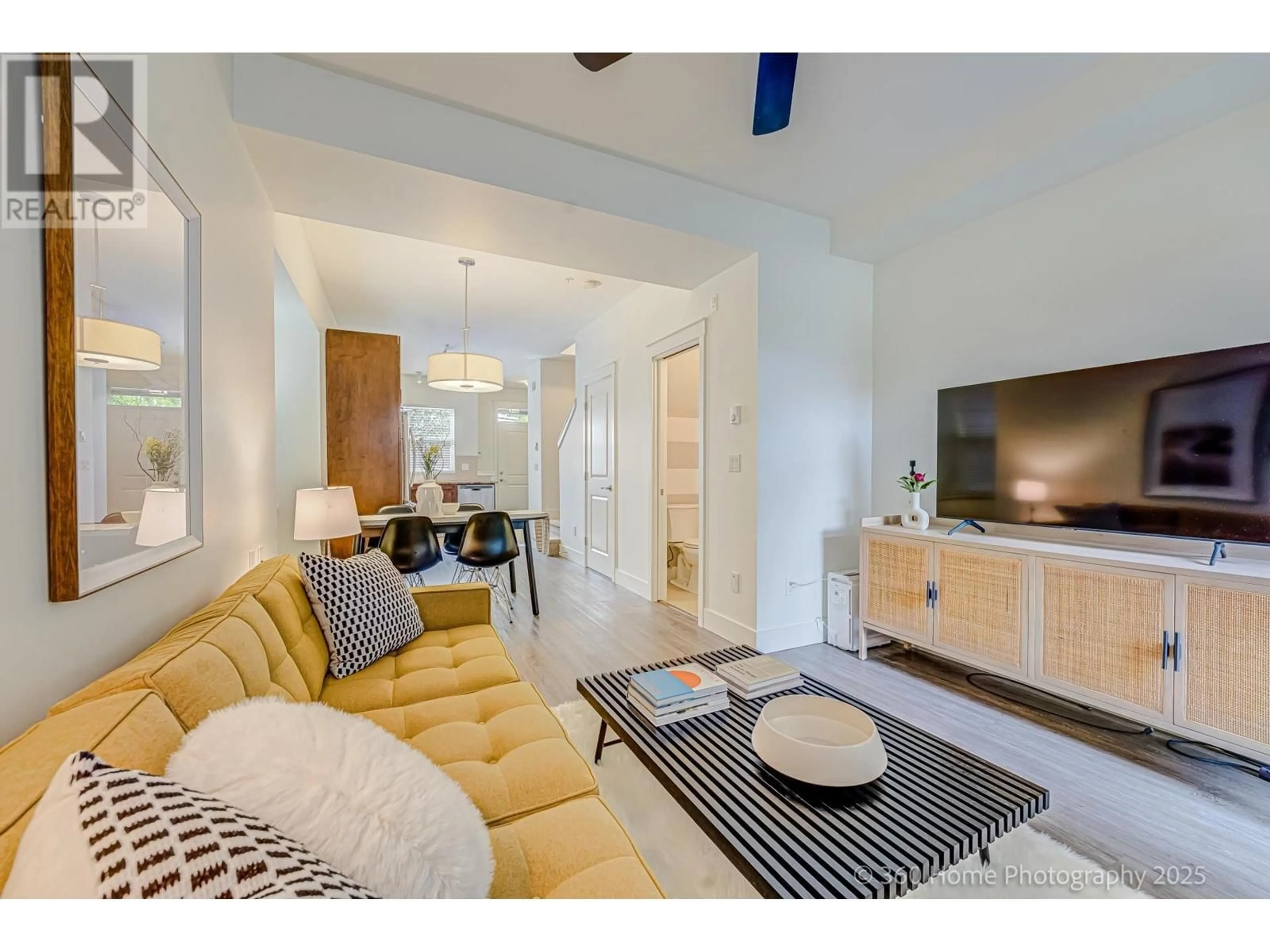 Living room with furniture, unknown for 1292 SALSBURY DRIVE, Vancouver British Columbia V5L0B2
