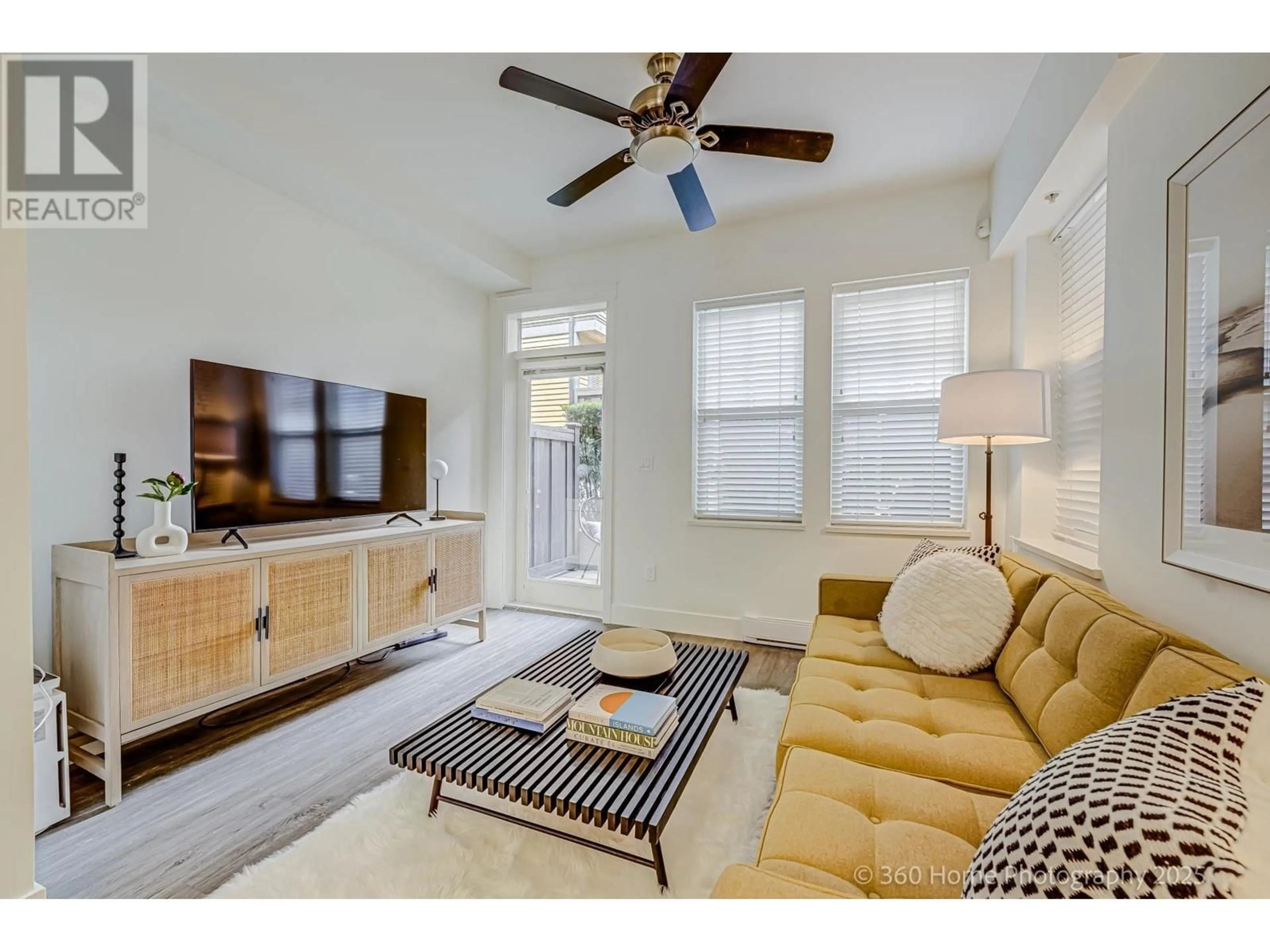 Living room with furniture, unknown for 1292 SALSBURY DRIVE, Vancouver British Columbia V5L0B2