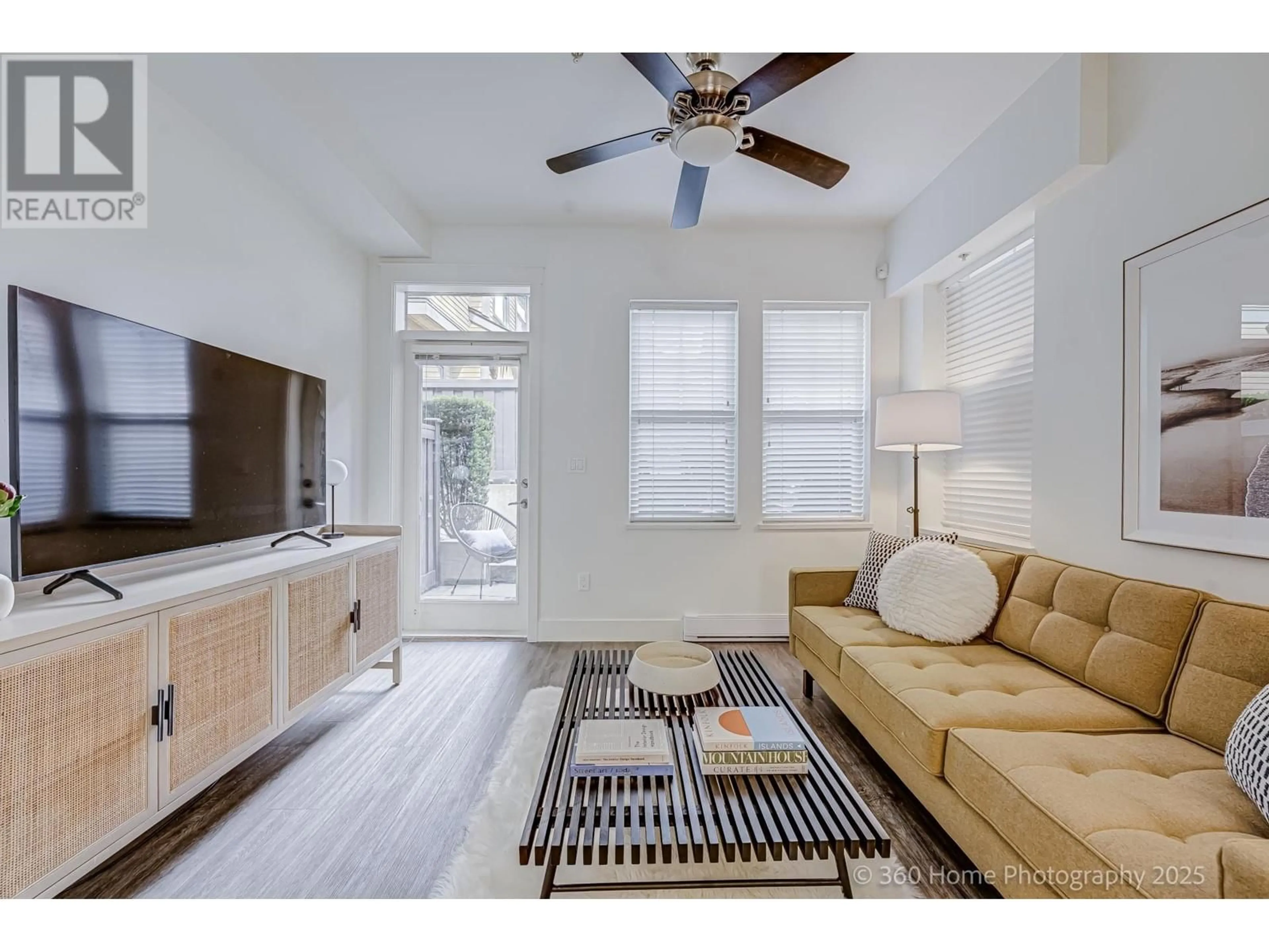 Living room with furniture, unknown for 1292 SALSBURY DRIVE, Vancouver British Columbia V5L0B2