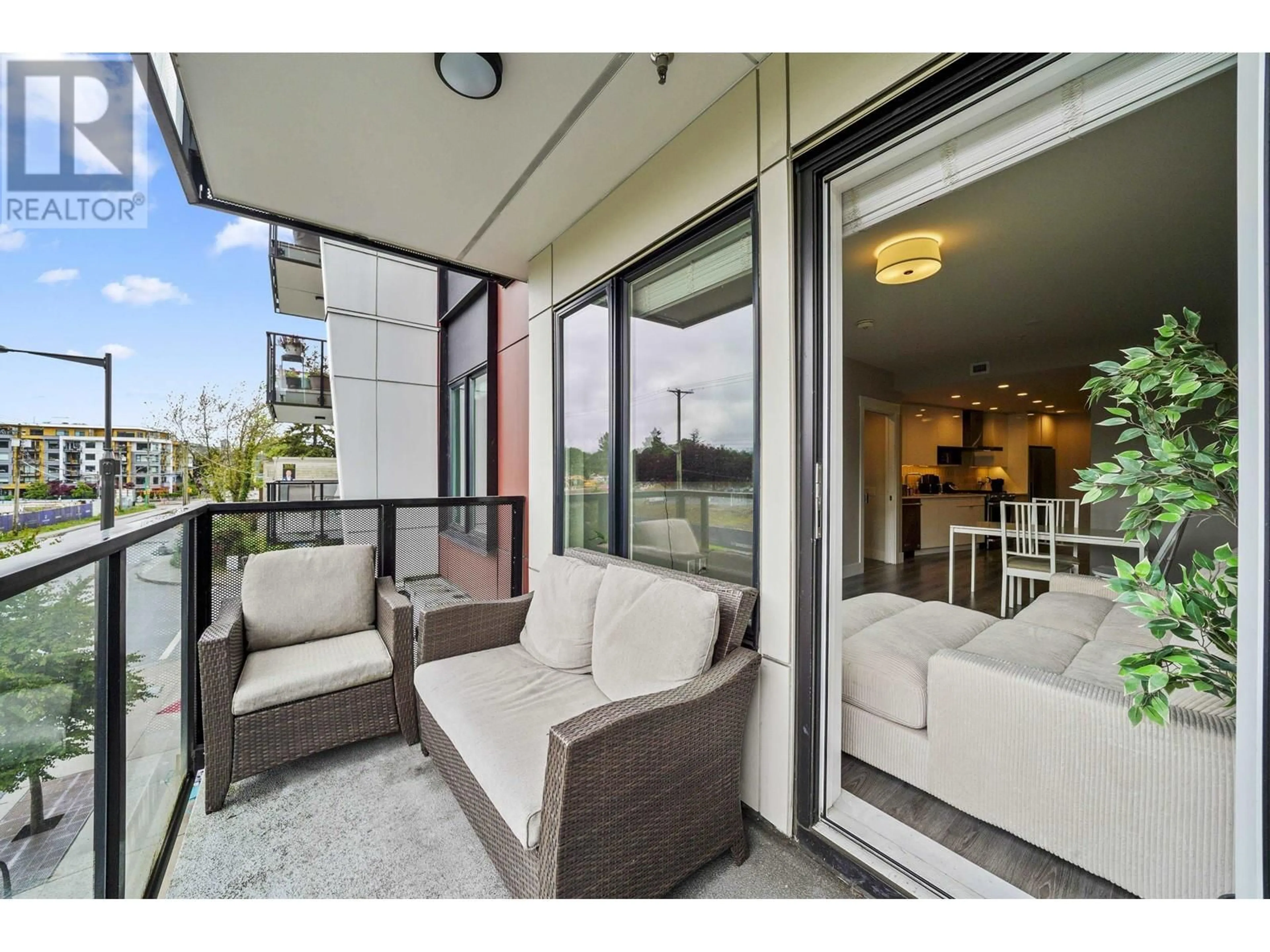 Patio, water/lake/river/ocean view for 208 - 1496 CHARLOTTE ROAD, North Vancouver British Columbia V7J0C9