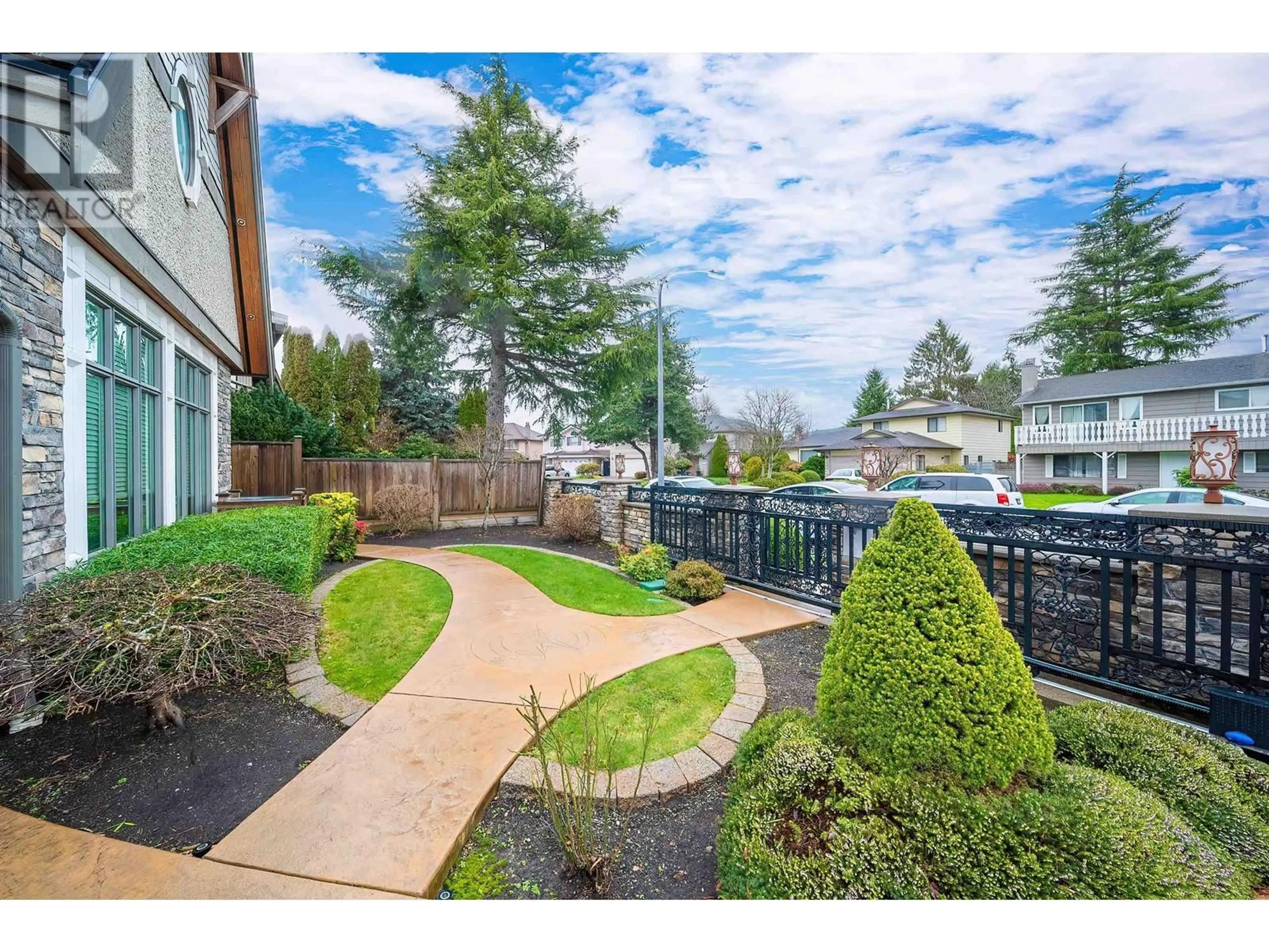Patio, water/lake/river/ocean view for 7673 DAMPIER DRIVE, Richmond British Columbia V7C4M3