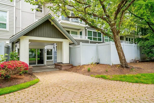 209 - 9668 148, Surrey 2