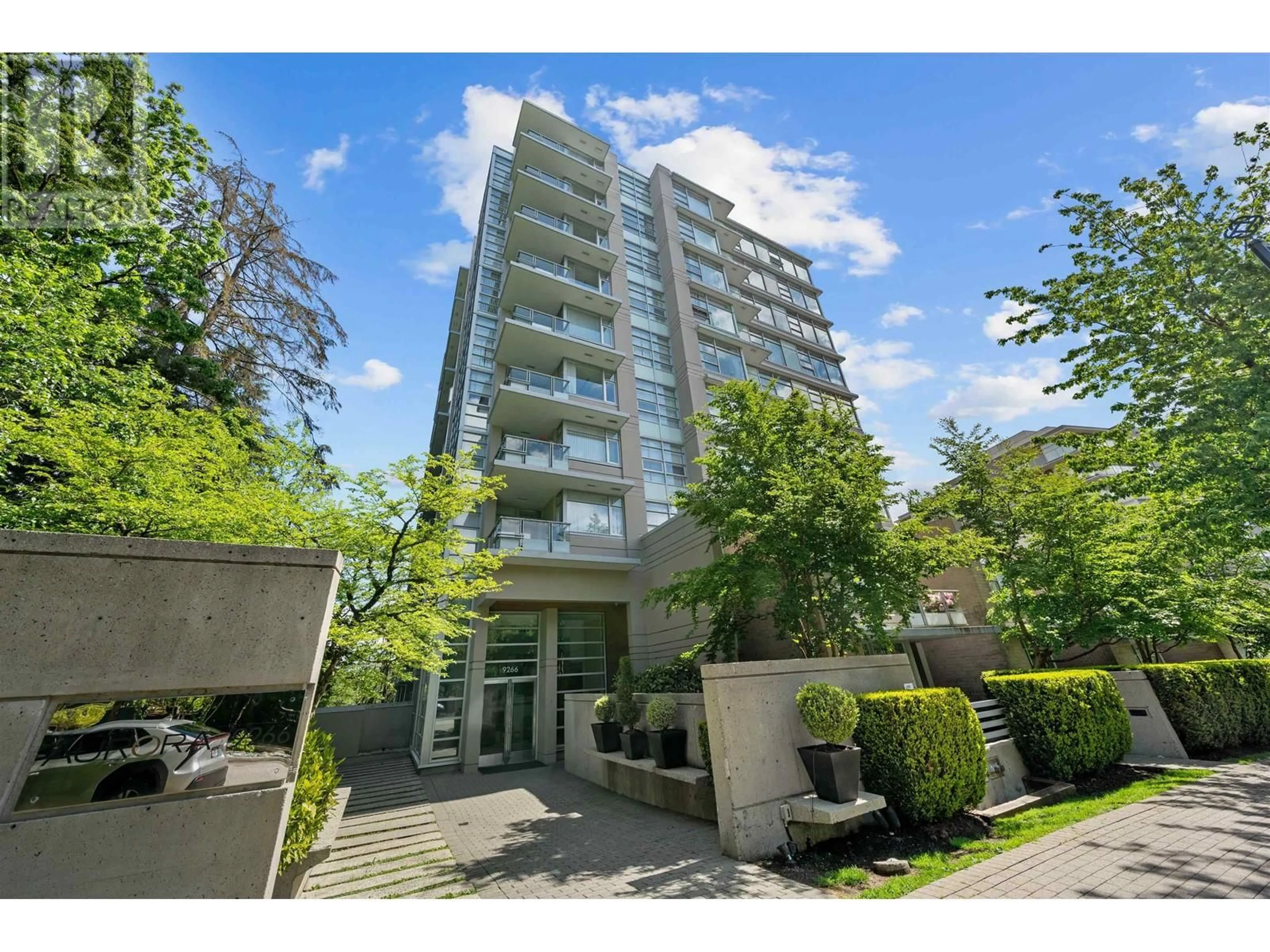 Indoor foyer for 1206 - 9266 UNIVERSITY CRESCENT, Burnaby British Columbia V5A4Z1