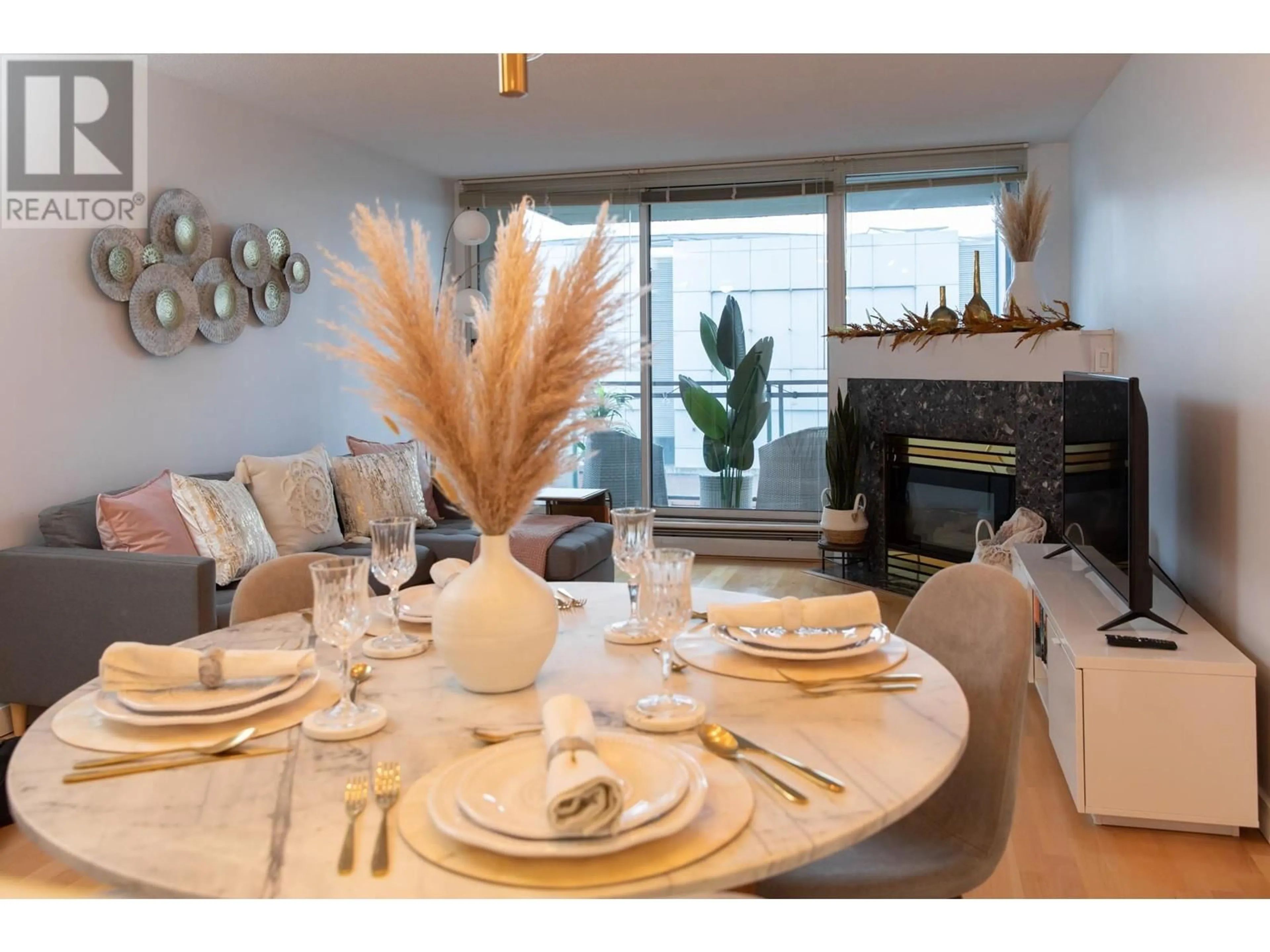 Dining room, unknown for 511 - 555 ABBOTT STREET, Vancouver British Columbia V6B6B8