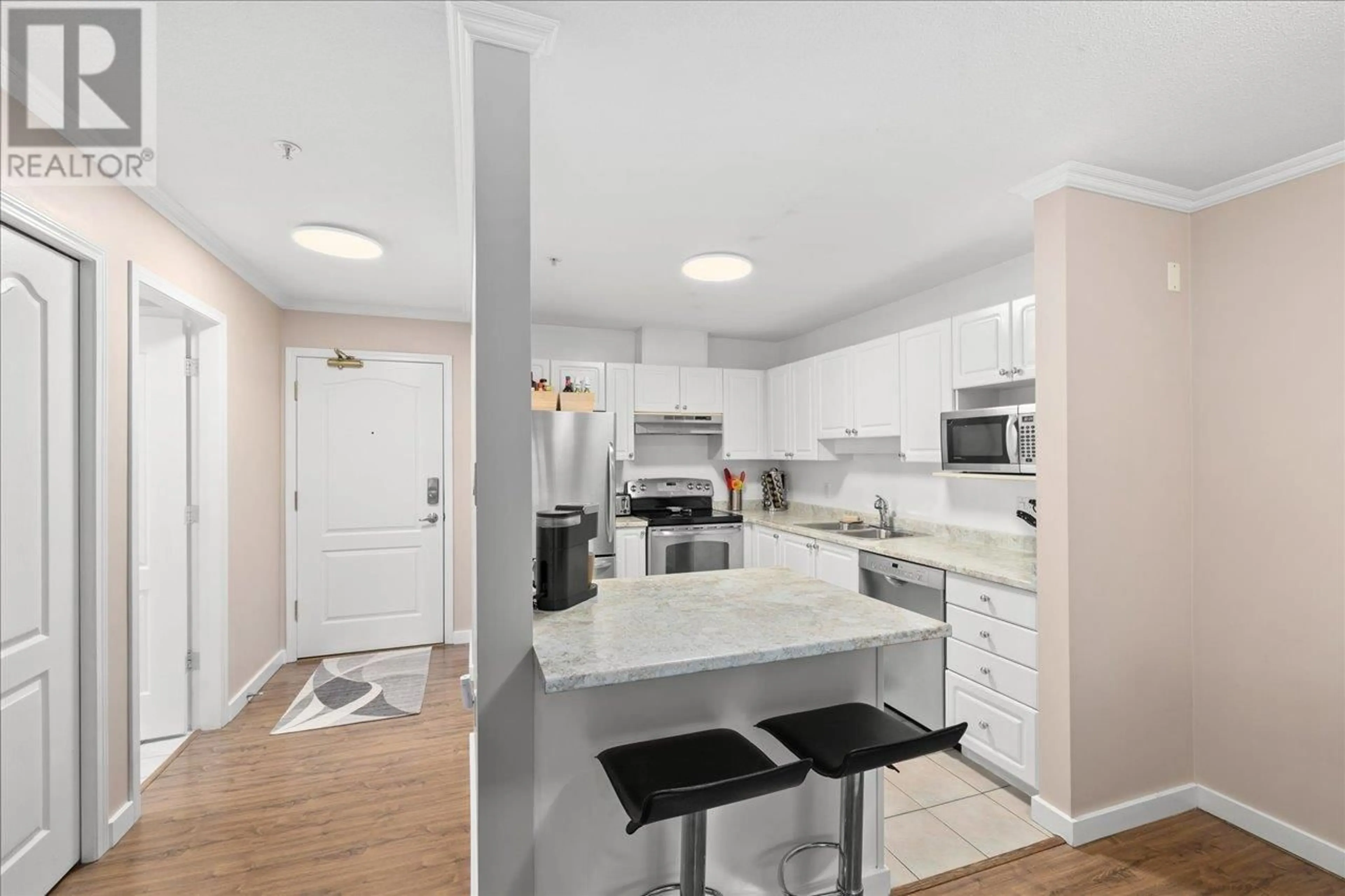 Open concept kitchen, unknown for 111 - 2559 PARKVIEW LANE, Port Coquitlam British Columbia V3C6M1