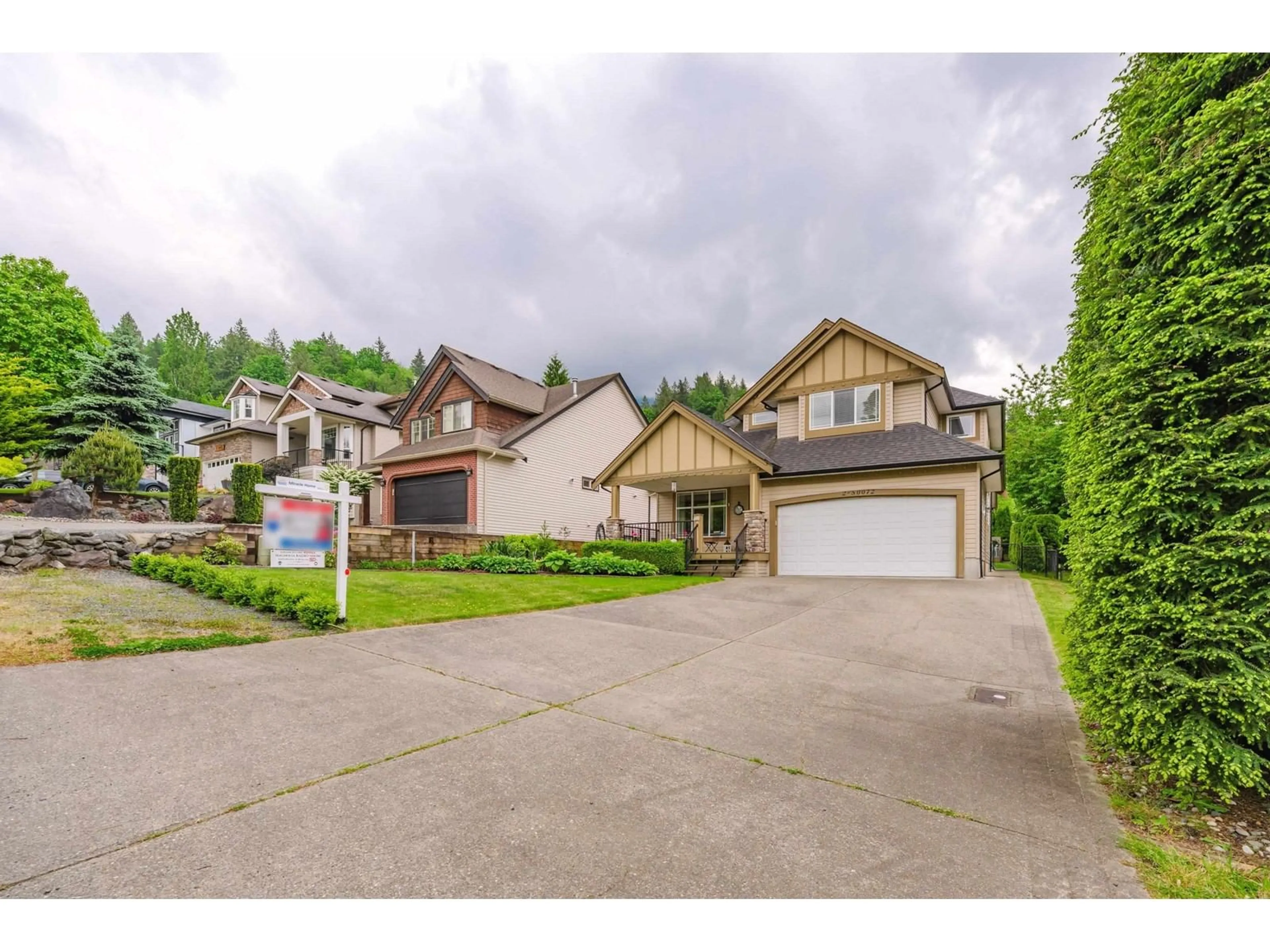 A pic from outside/outdoor area/front of a property/back of a property/a pic from drone, street for 2 - 50072 PATTERSON ROAD, Chilliwack British Columbia V4Z1J6