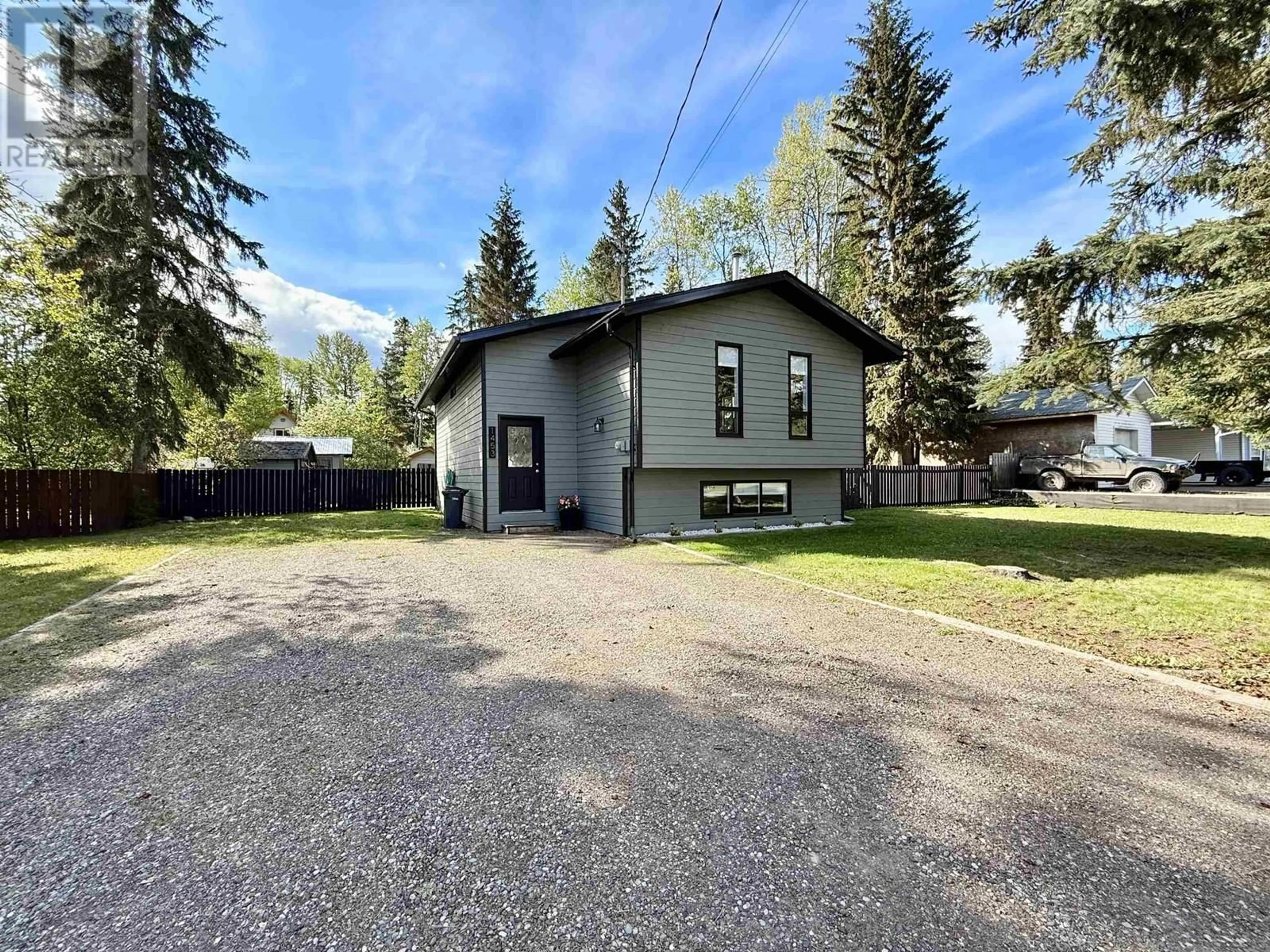 A pic from outside/outdoor area/front of a property/back of a property/a pic from drone, street for 1453 WALNUT STREET, Telkwa British Columbia V0J2X0