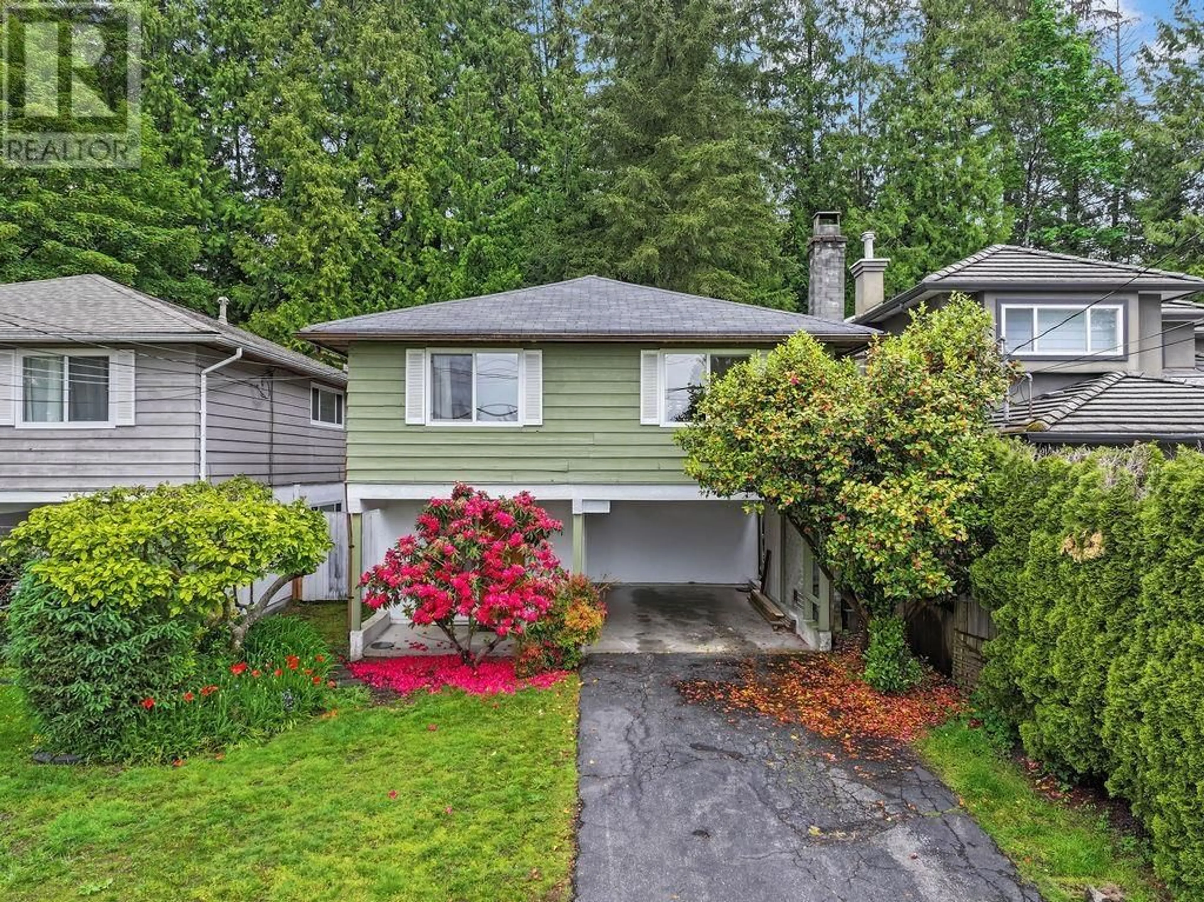 Unknown for 1560 BURRILL AVENUE, North Vancouver British Columbia V7K1L9