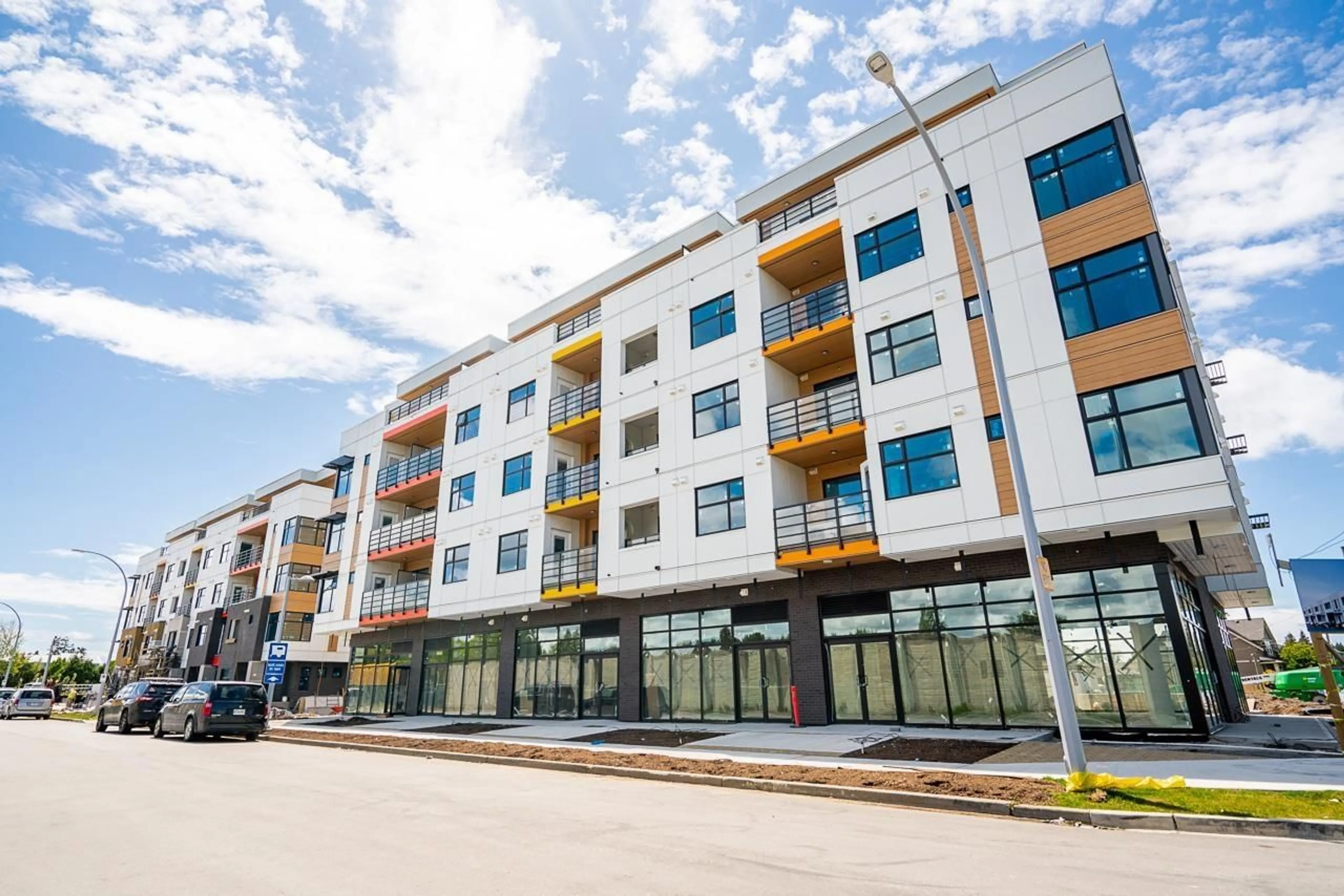 Patio, building for 502 - 185 175A, Surrey British Columbia V0V0V0