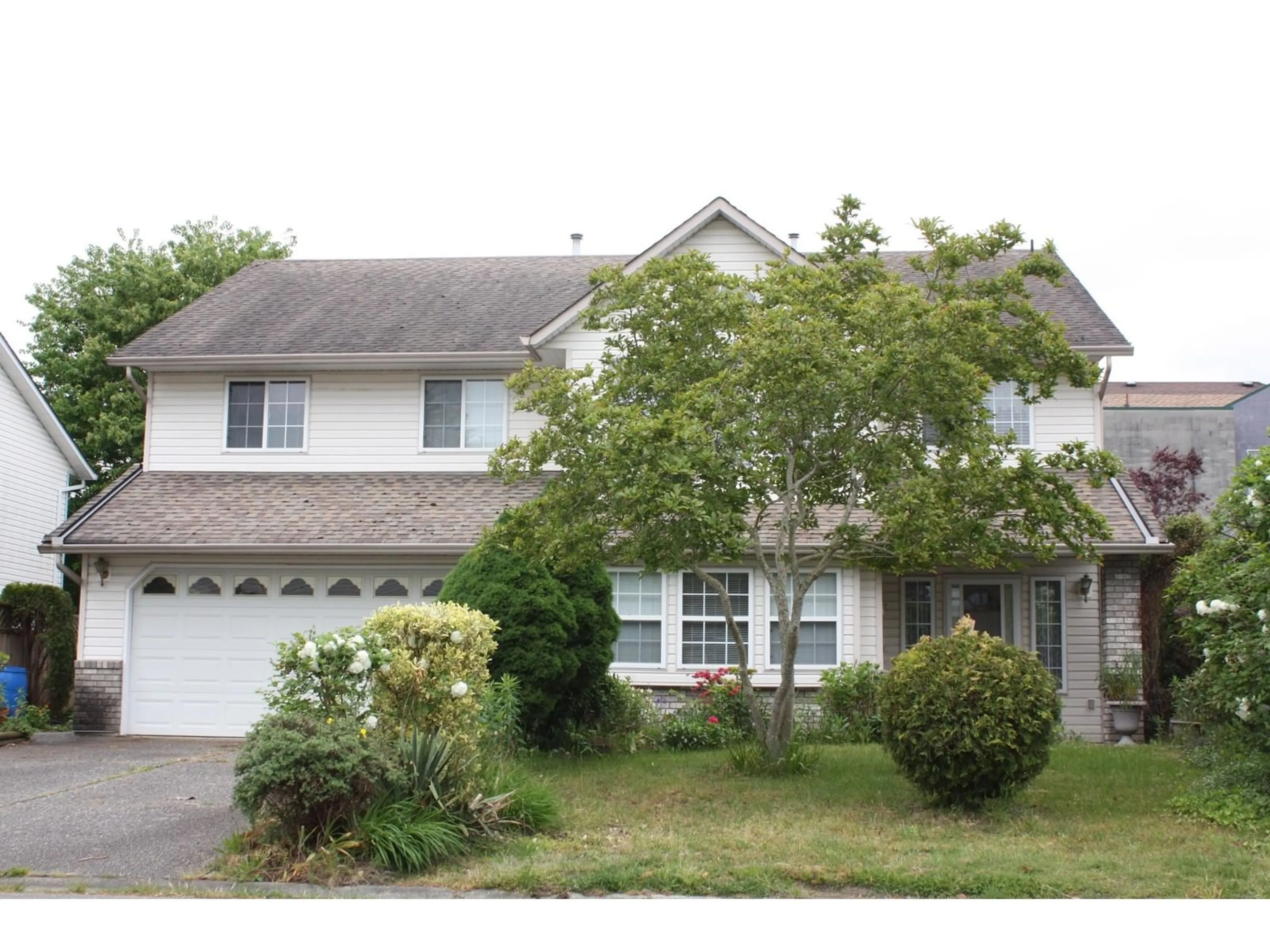 Home with vinyl exterior material, street for 5951 BIRMINGHAM PLACE, Sardis British Columbia V2R3G1