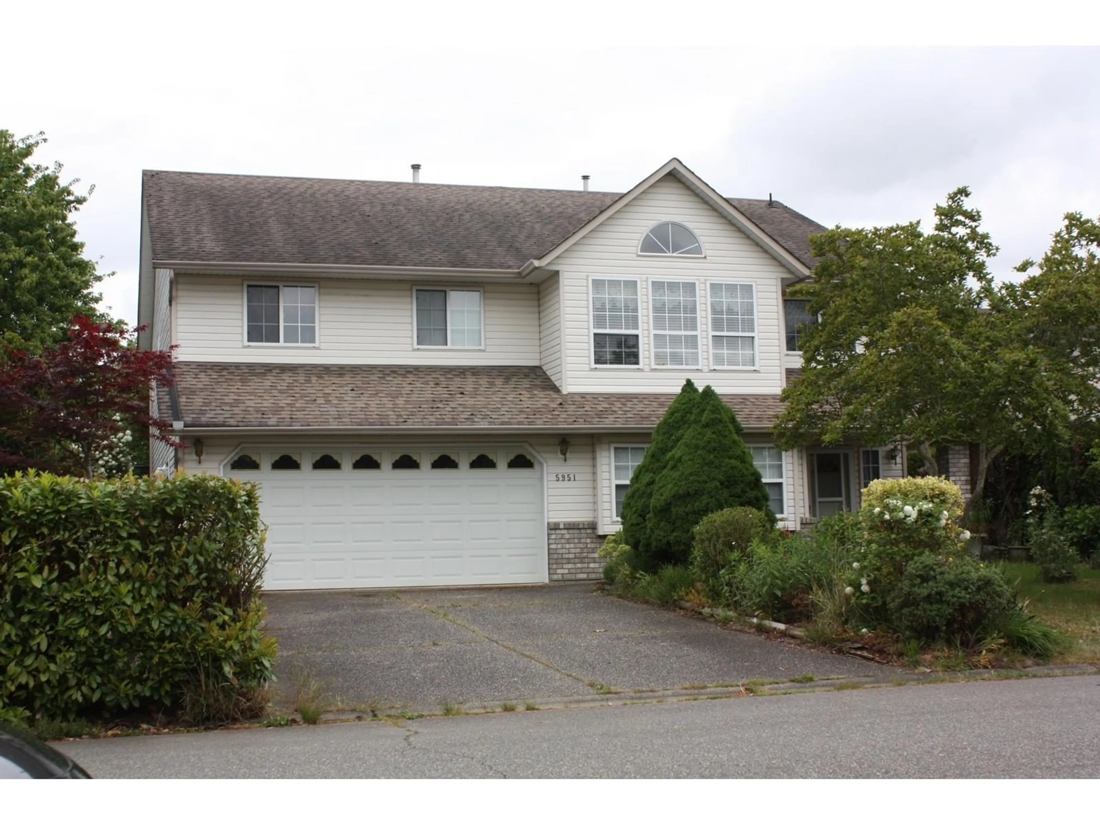 Home with vinyl exterior material, street for 5951 BIRMINGHAM PLACE, Sardis British Columbia V2R3G1