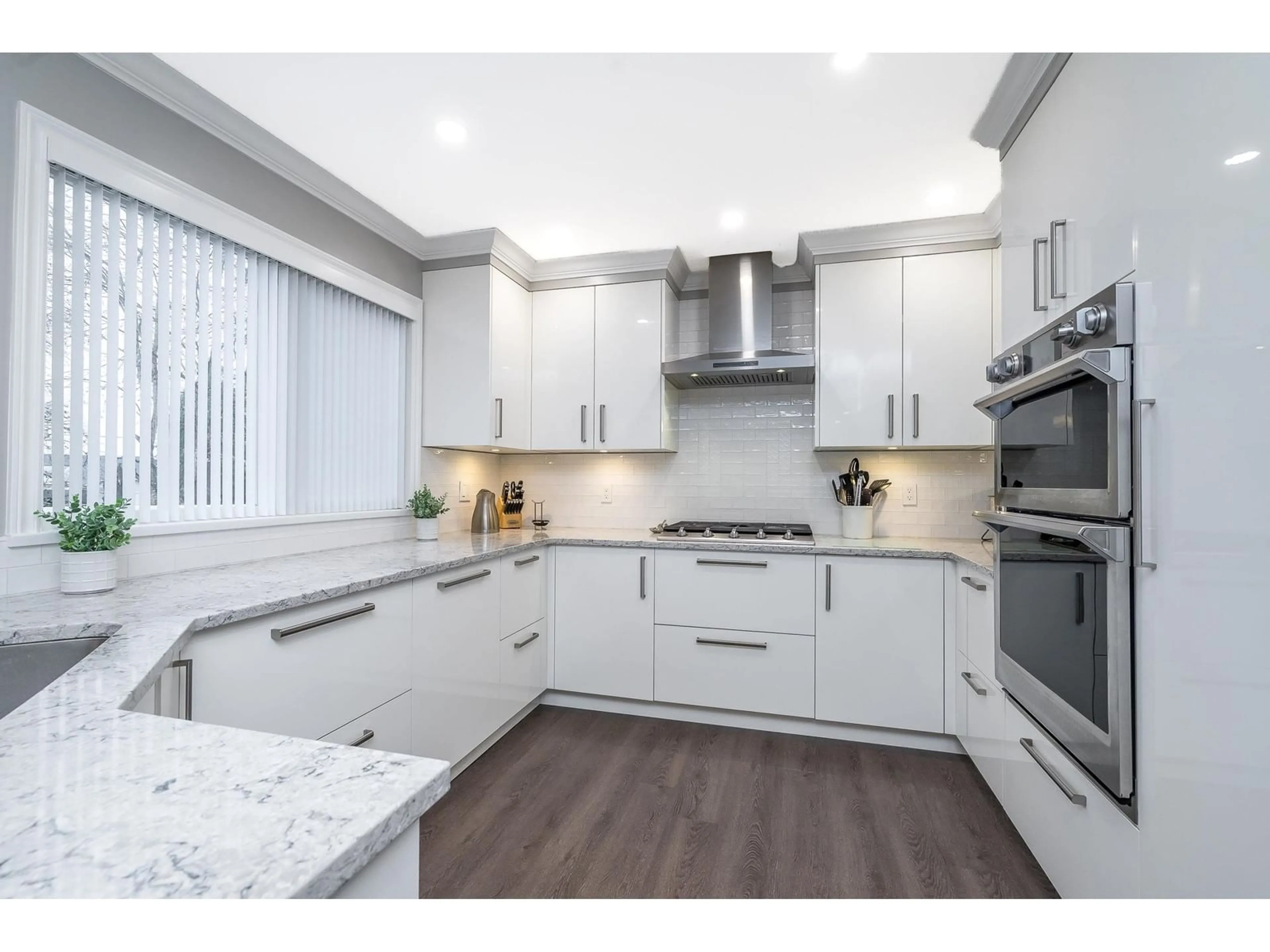 Contemporary kitchen, ceramic/tile floor for 21303 87B, Langley British Columbia V1M2A1