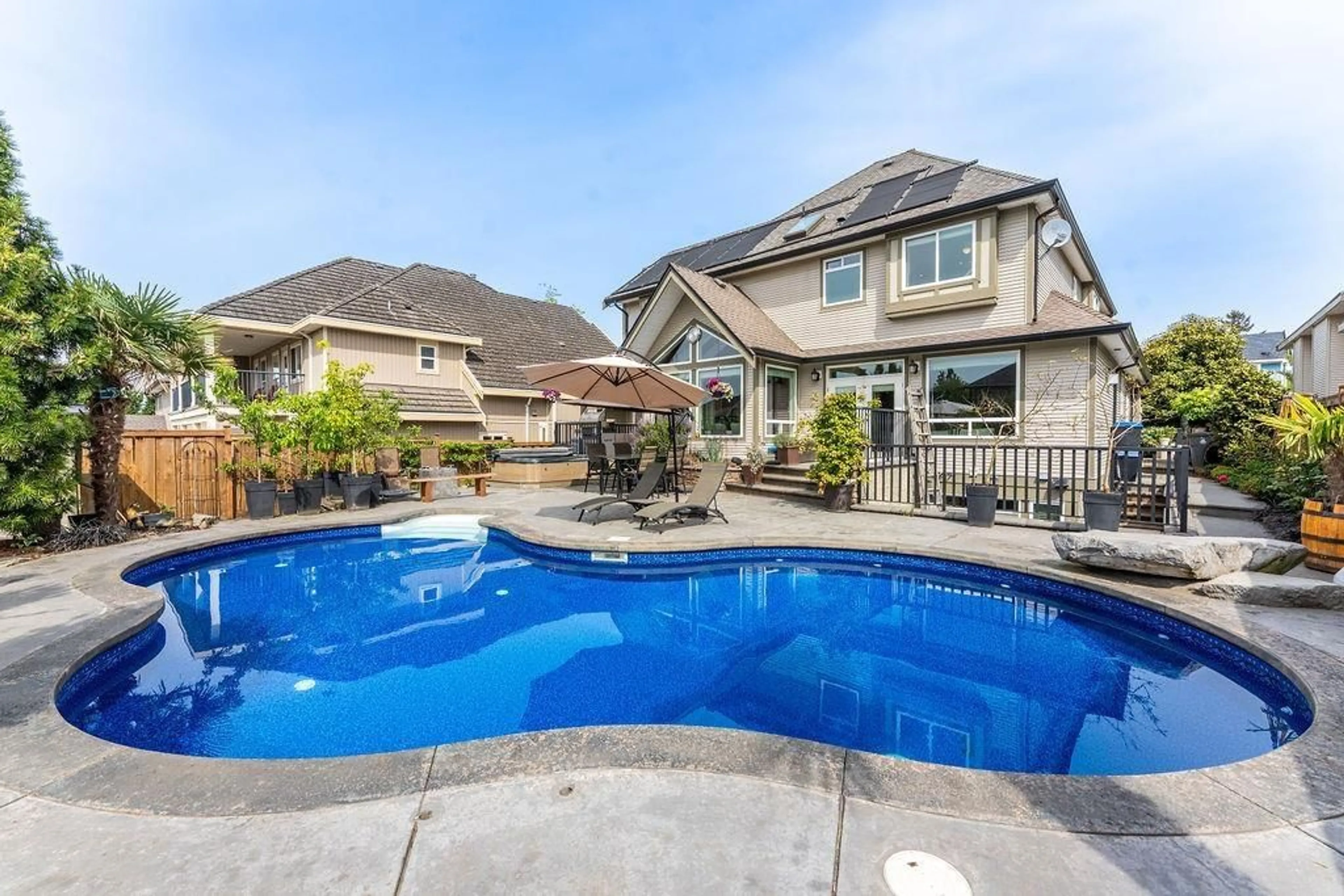 Pool for 18188 60A, Surrey British Columbia V3S5R7