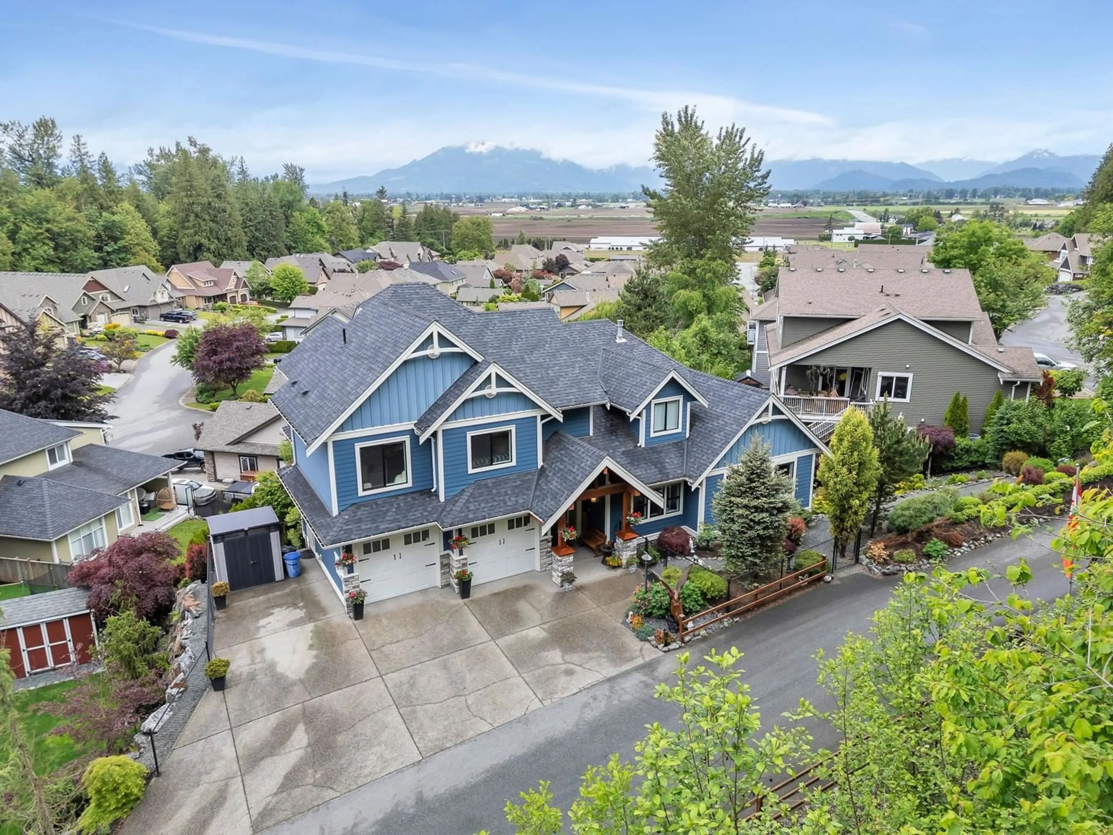 A pic from outside/outdoor area/front of a property/back of a property/a pic from drone, mountain view for 10 - 7854 BROOKWOOD PLACE, Chilliwack British Columbia V4Z0A1
