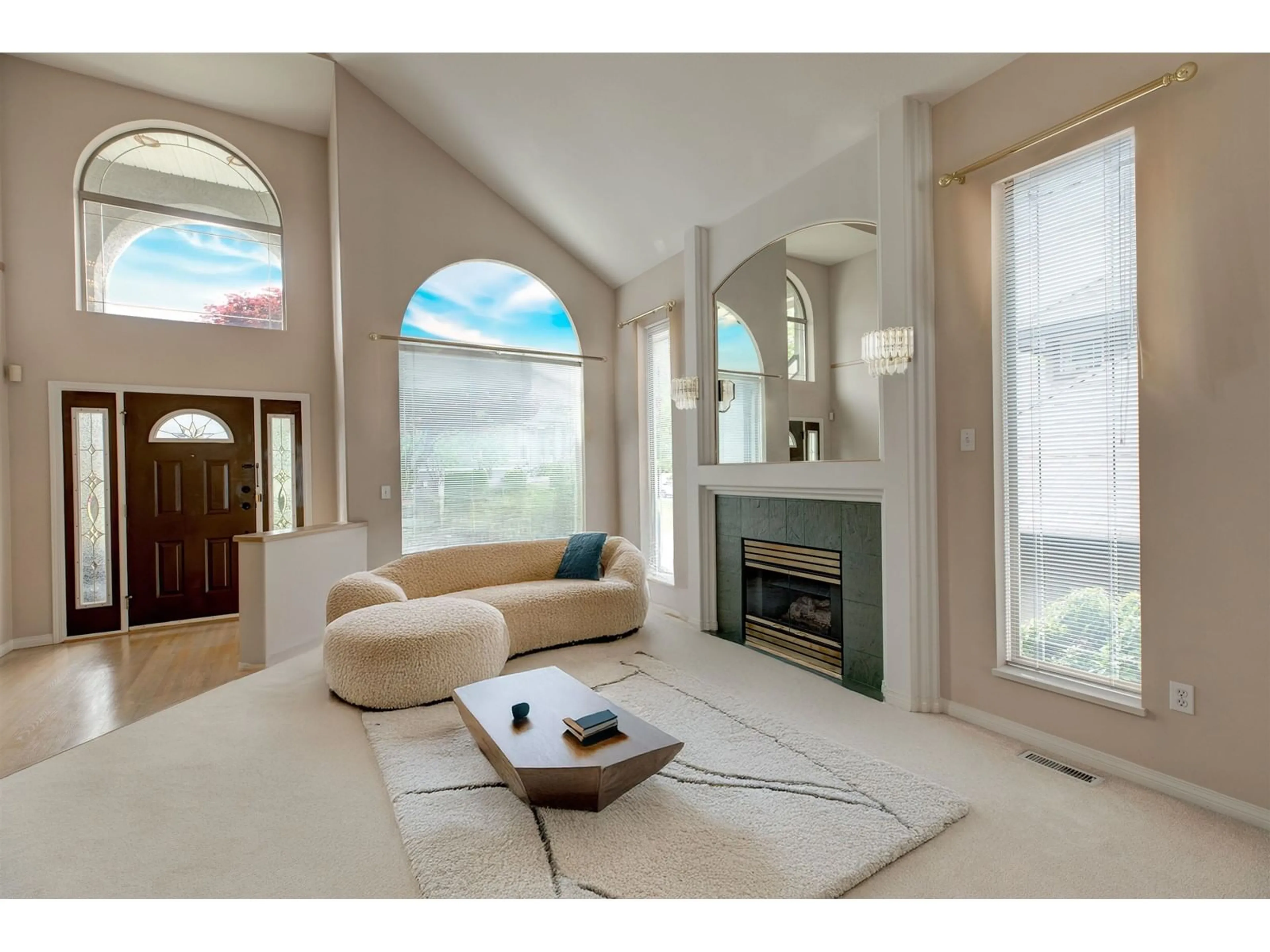 Living room with furniture, ceramic/tile floor for 11178 163 STREET, Surrey British Columbia V4N4R7