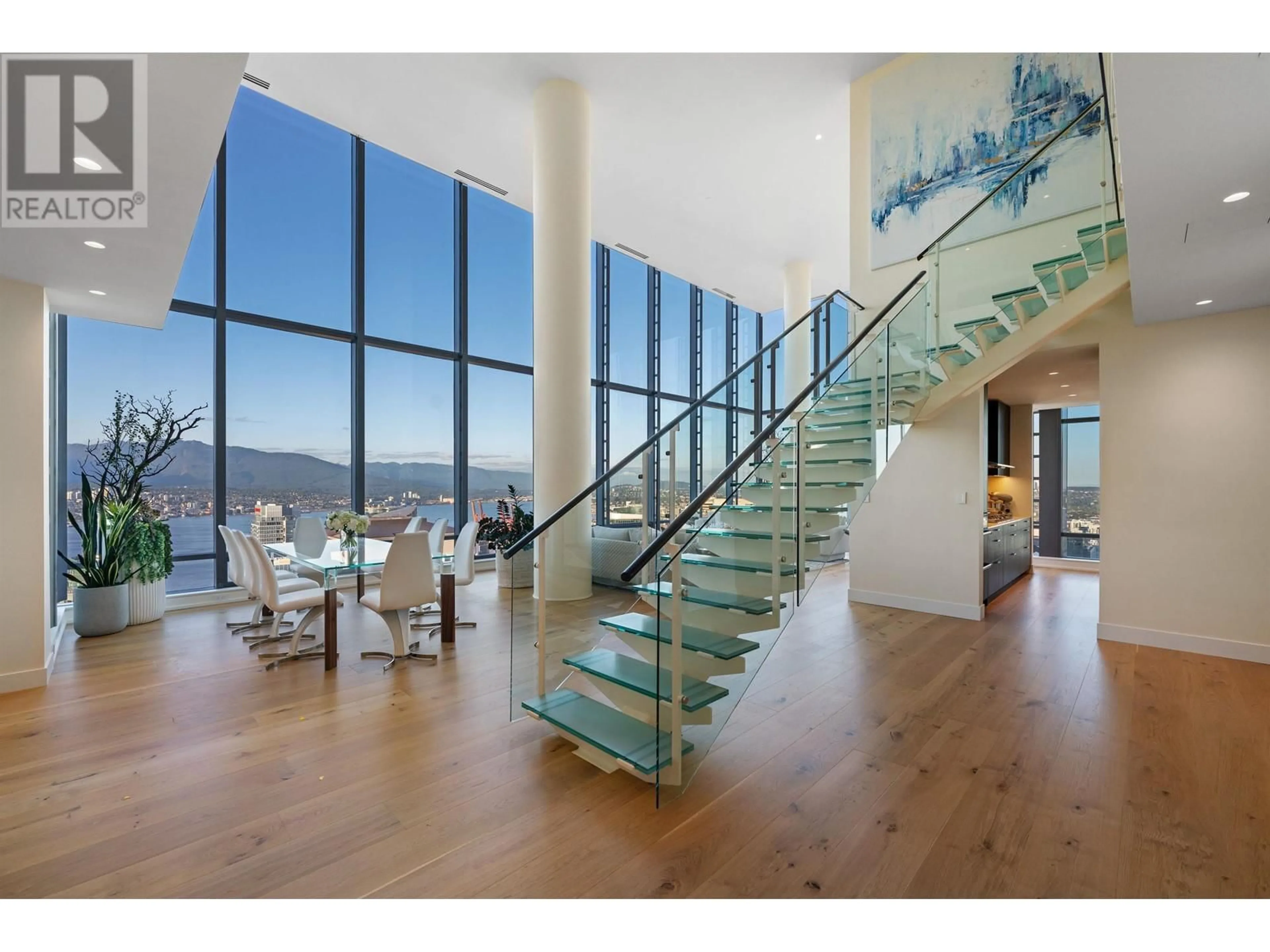 Indoor foyer for 4903 - 1128 GEORGIA STREET, Vancouver British Columbia V6E0A8