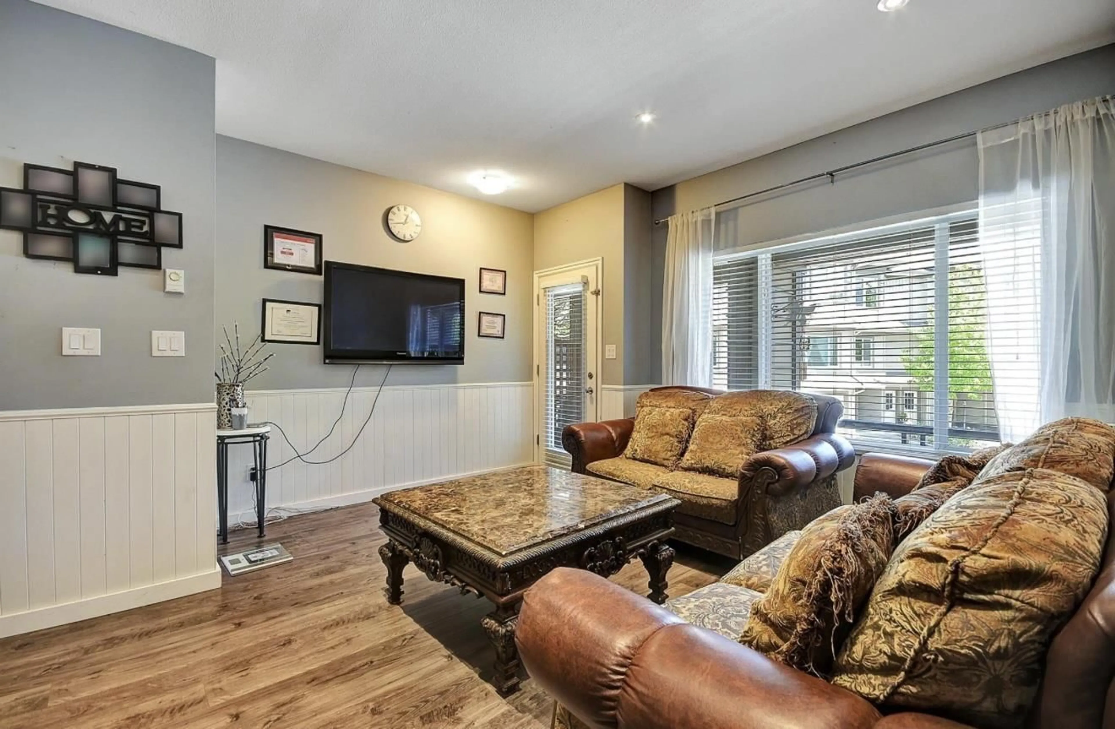 Living room with furniture, unknown for 49 - 18701 66, Surrey British Columbia V3S4P3