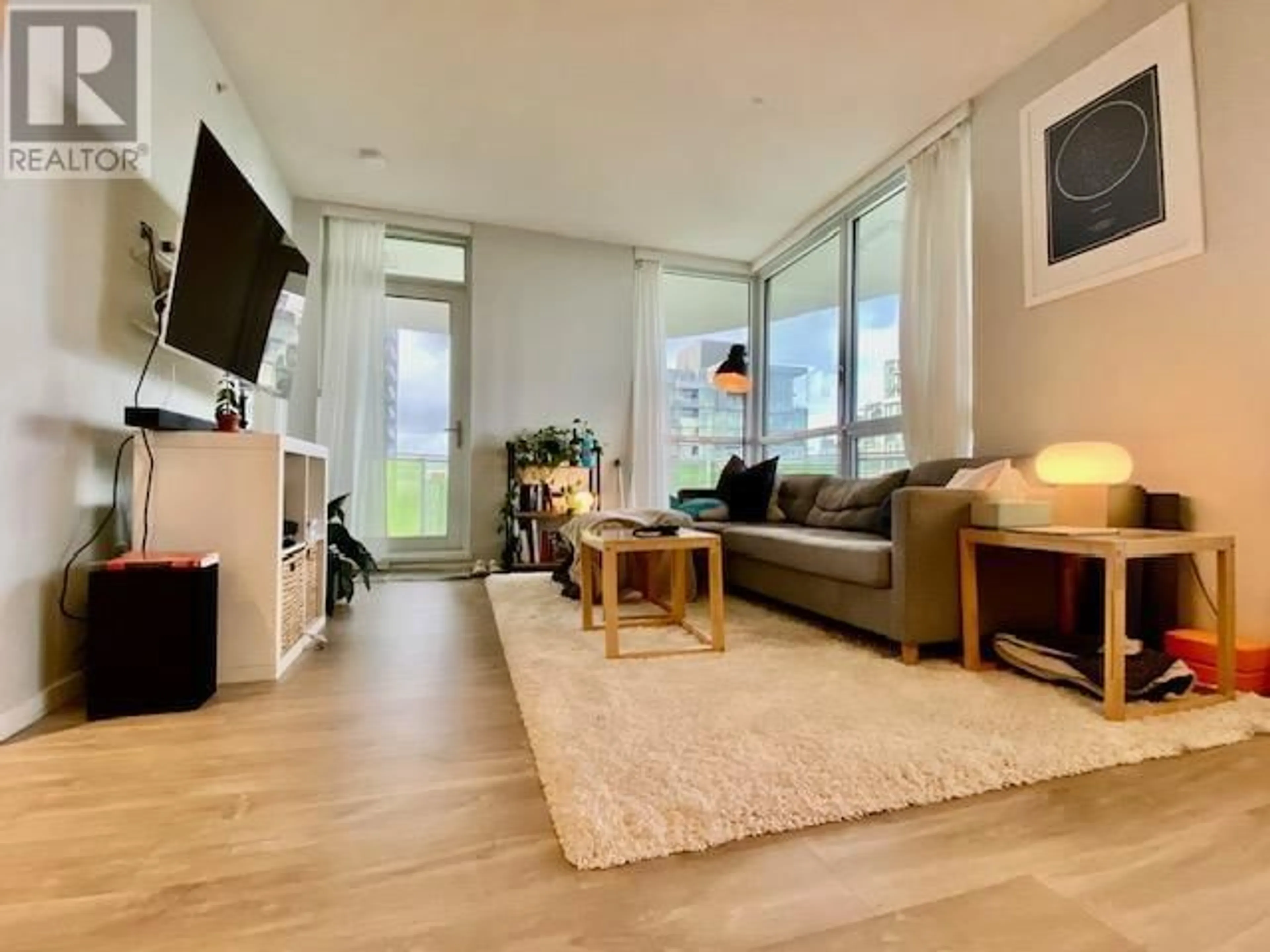 Living room with furniture, unknown for 2903 - 6638 DUNBLANE AVENUE, Burnaby British Columbia V5H0G8