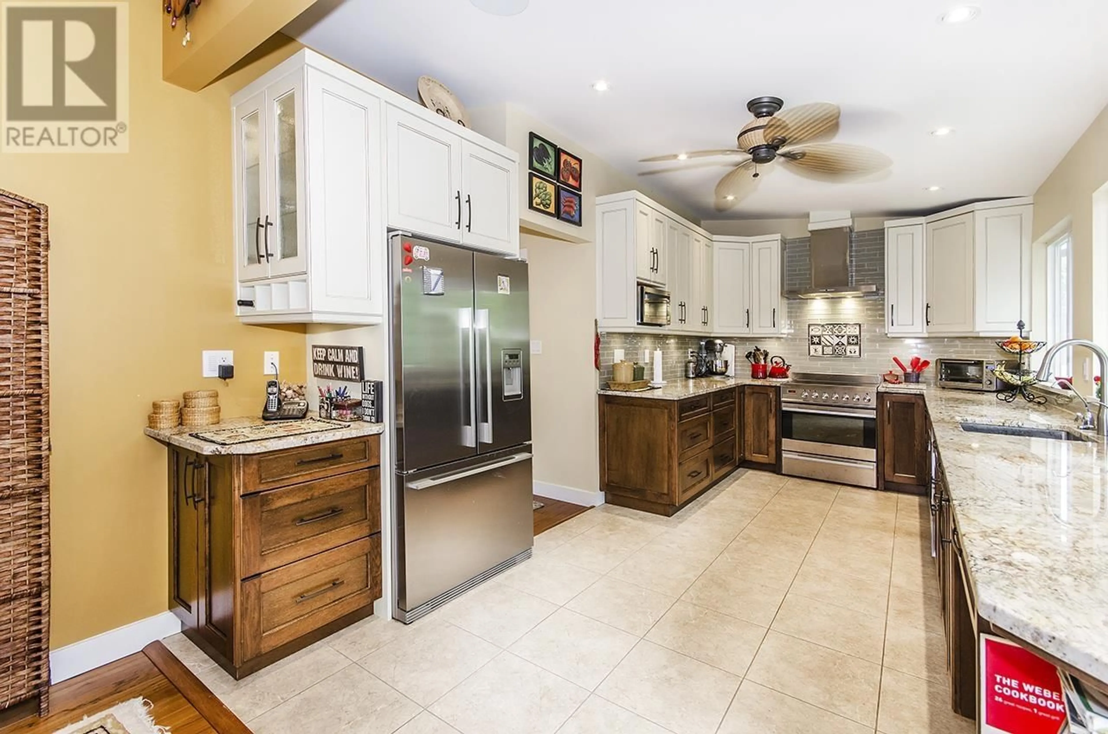 Open concept kitchen, ceramic/tile floor for 2541 CARNATION STREET, North Vancouver British Columbia V7H1H6