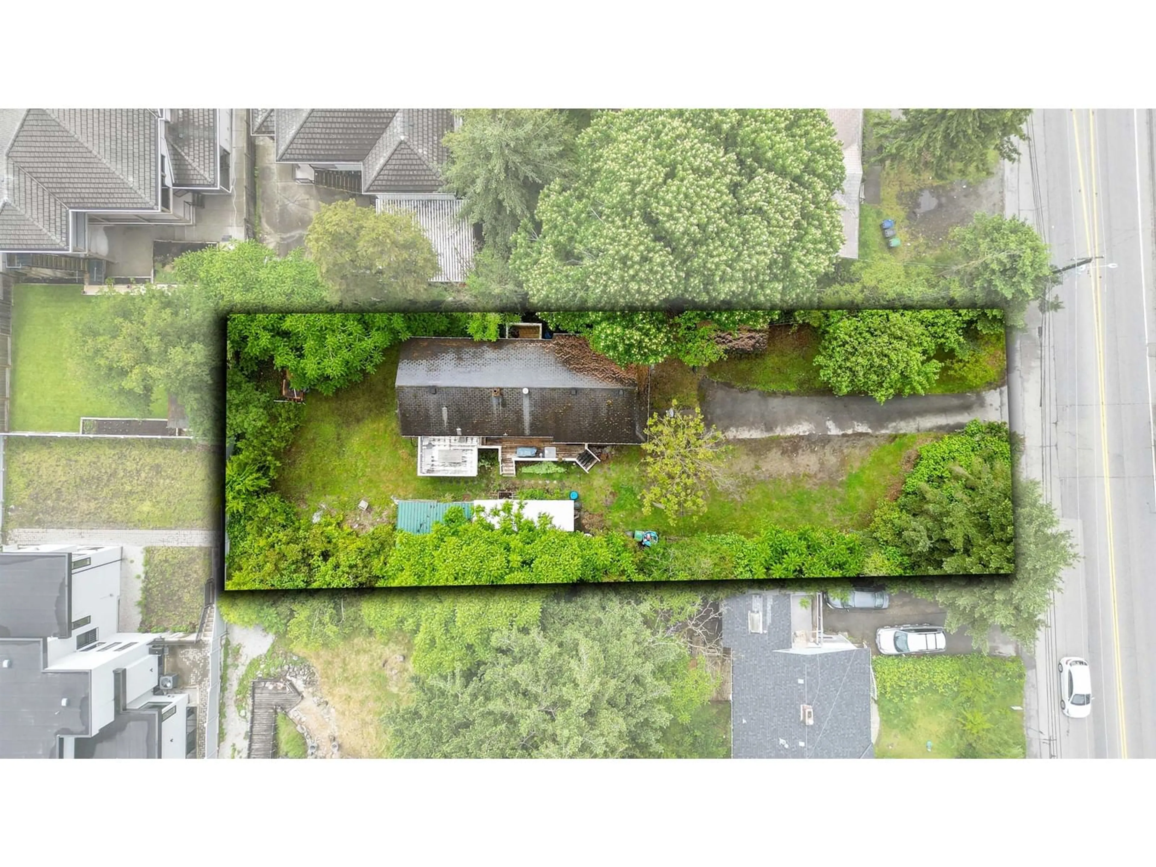 A pic from outside/outdoor area/front of a property/back of a property/a pic from drone, street for 6828 144, Surrey British Columbia V3W5R7