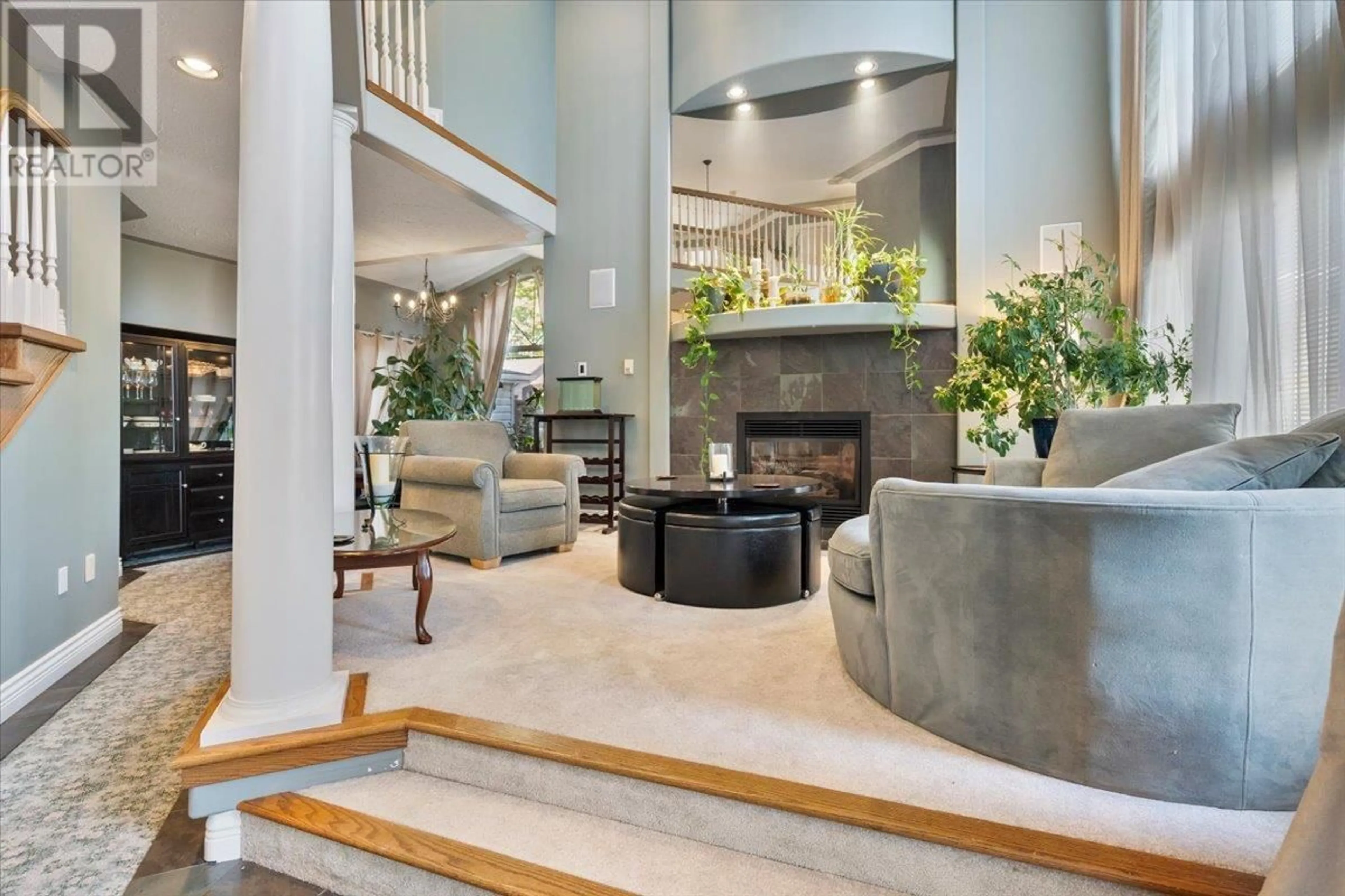 Lobby for 10413 TAMARACK CRESCENT, Maple Ridge British Columbia V2W1B3