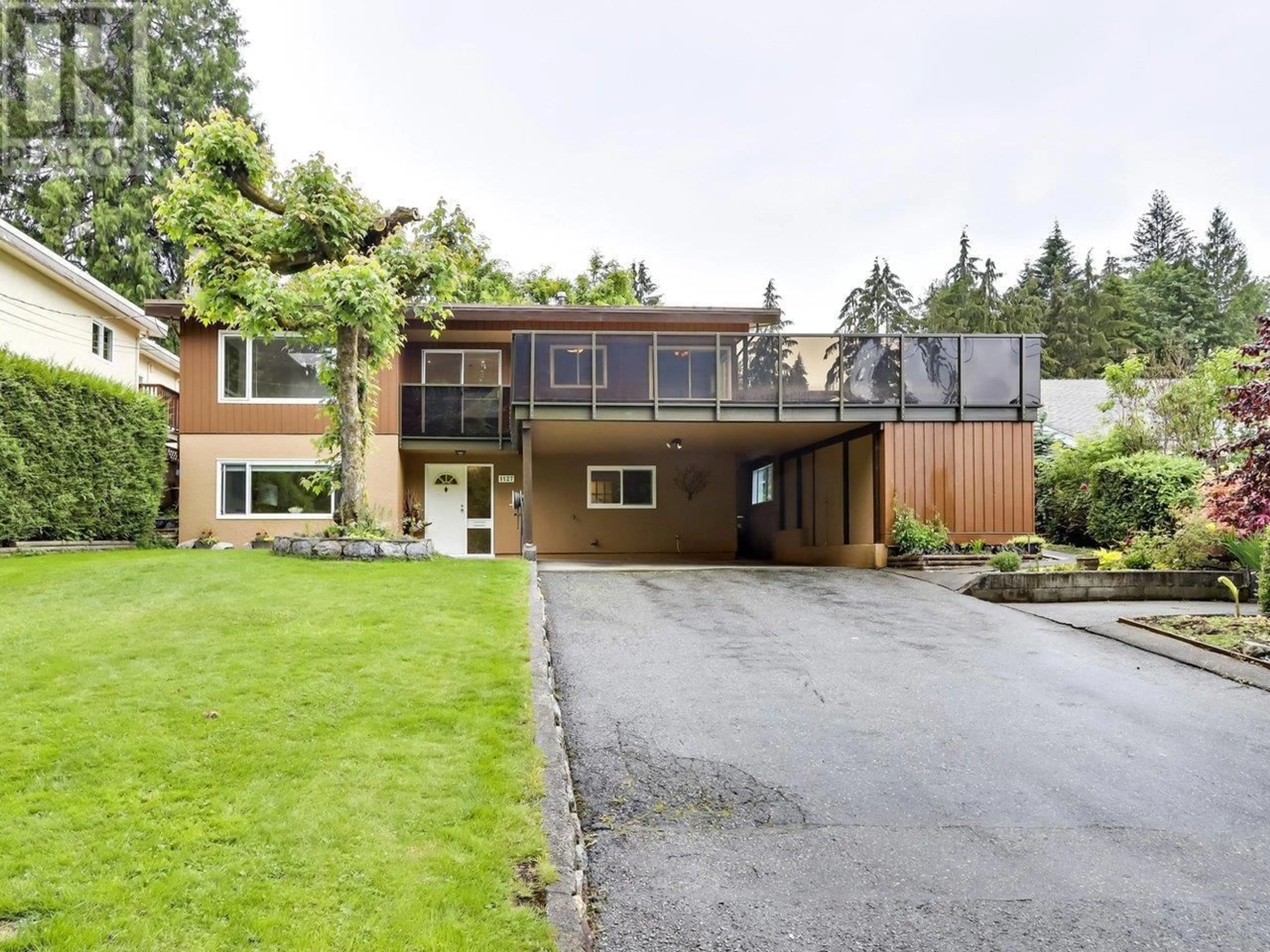Home with brick exterior material, street for 1127 CALEDONIA AVENUE, North Vancouver British Columbia V7G1T4