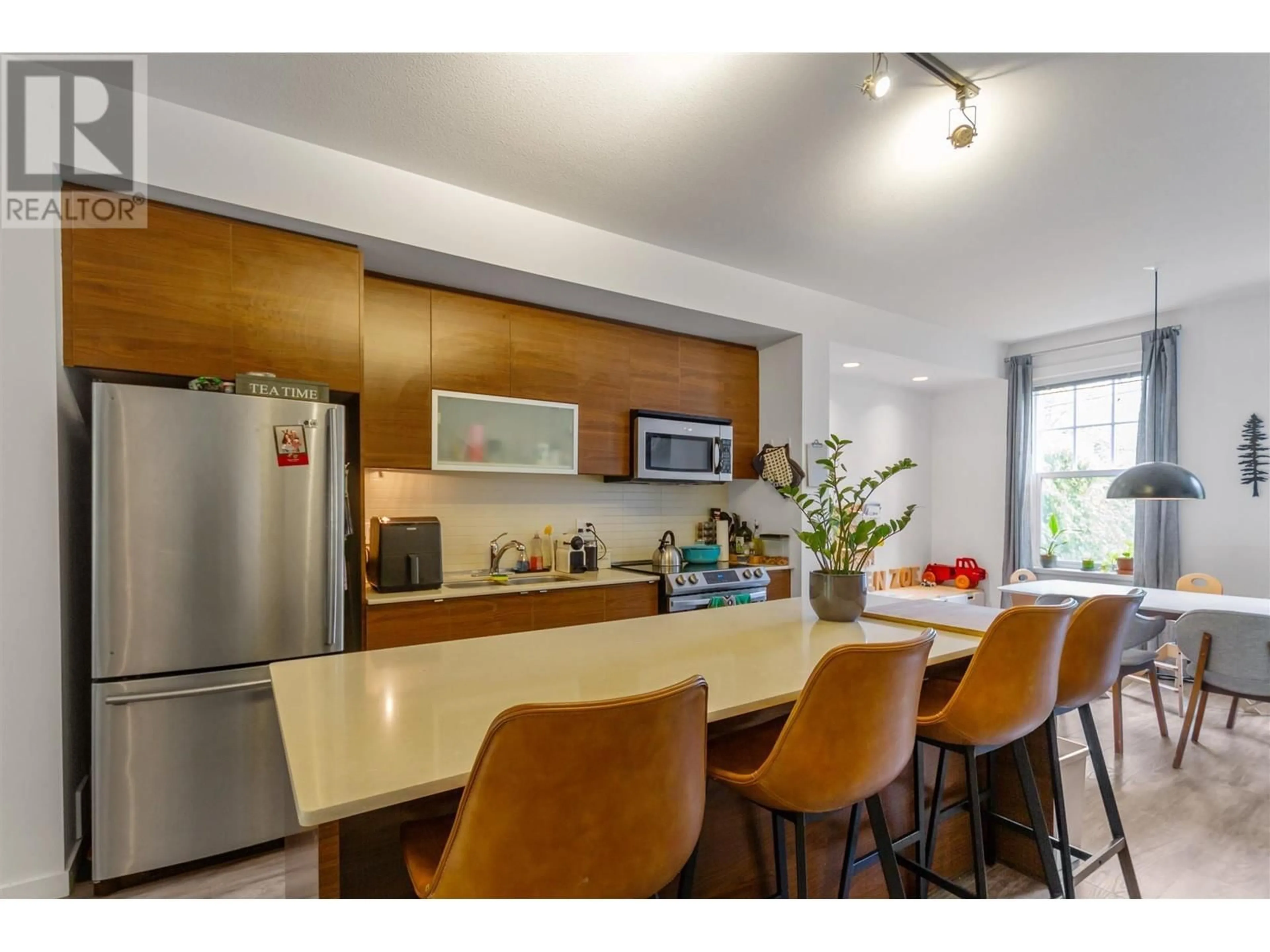 Open concept kitchen, unknown for 40 - 101 FRASER STREET, Port Moody British Columbia V3H0C6