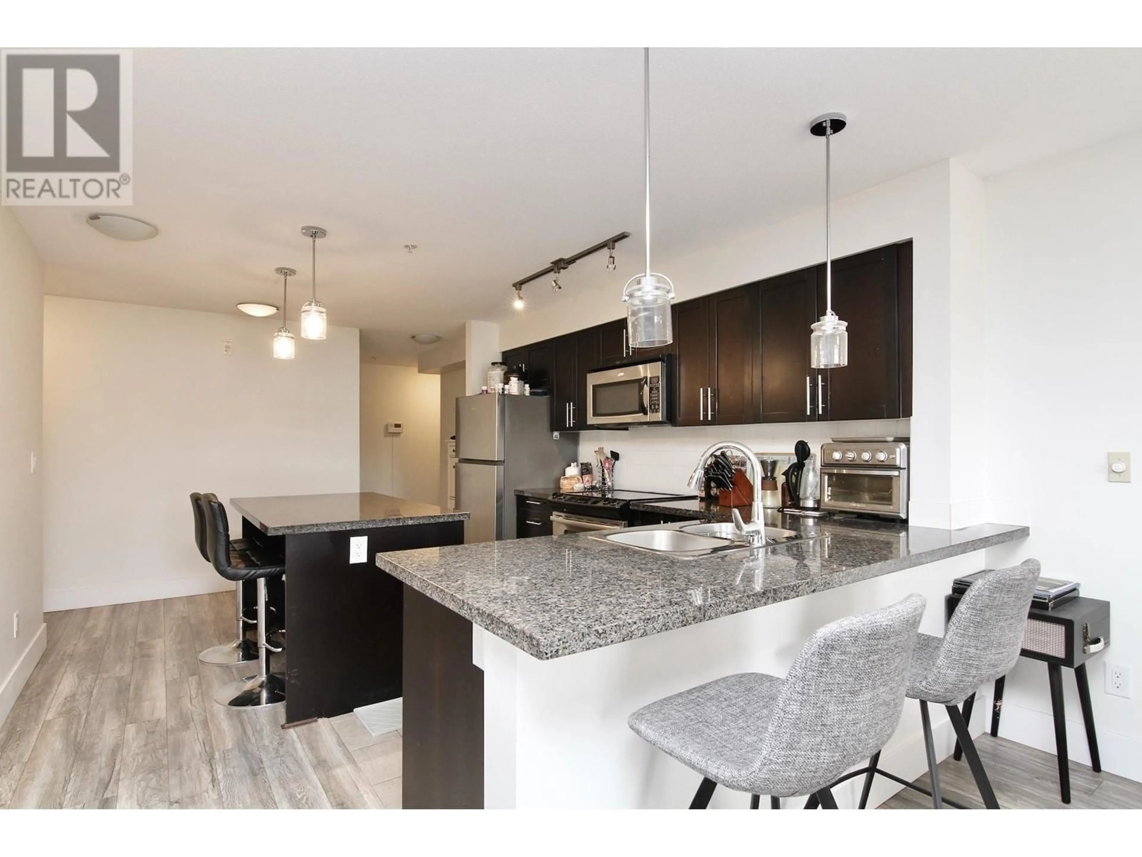 Open concept kitchen, unknown for 315 - 12283 224 STREET, Maple Ridge British Columbia V2X8Z3