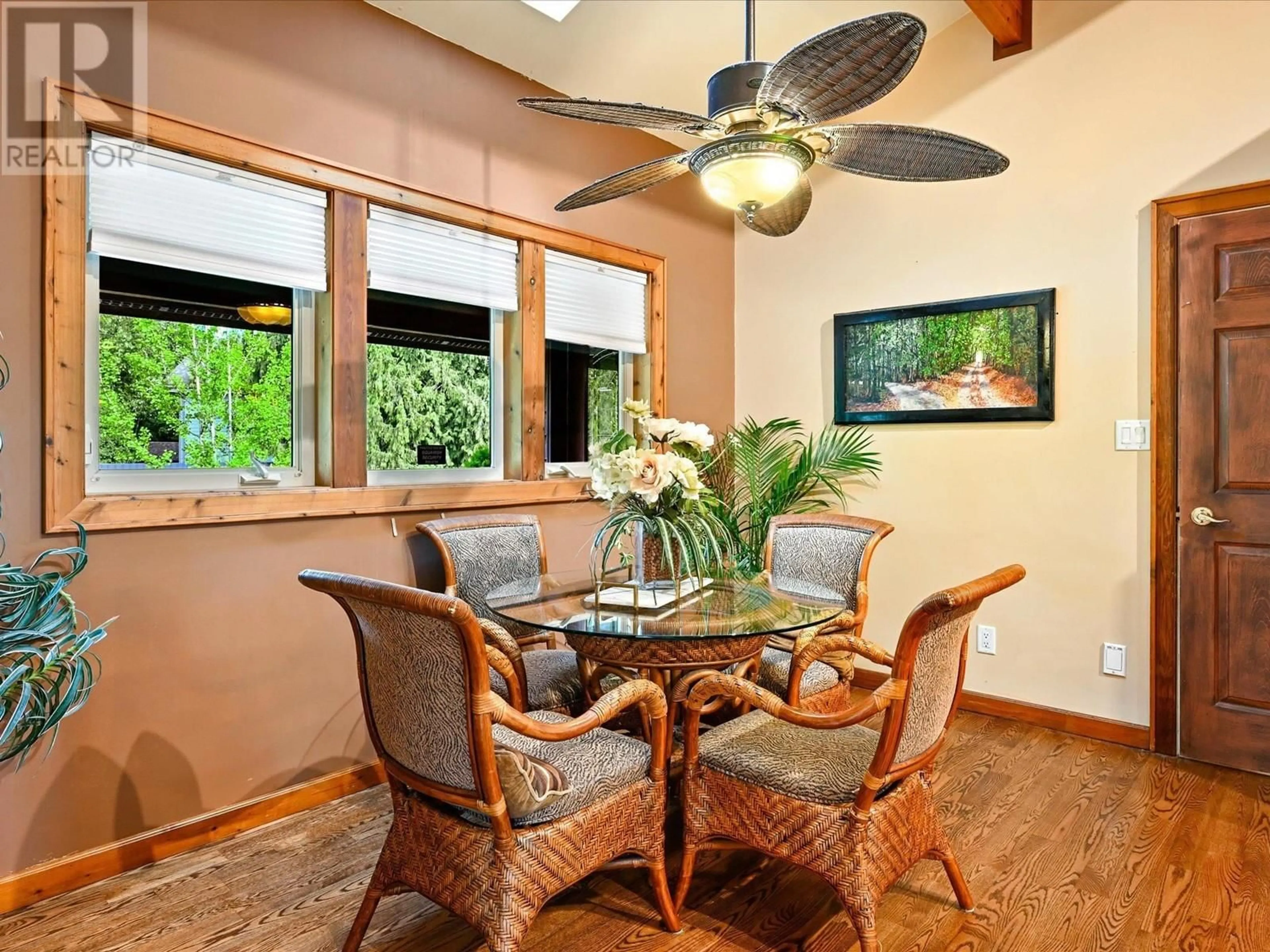 Dining room, unknown for 1074 GLACIER VIEW DRIVE, Squamish British Columbia V0N1T0