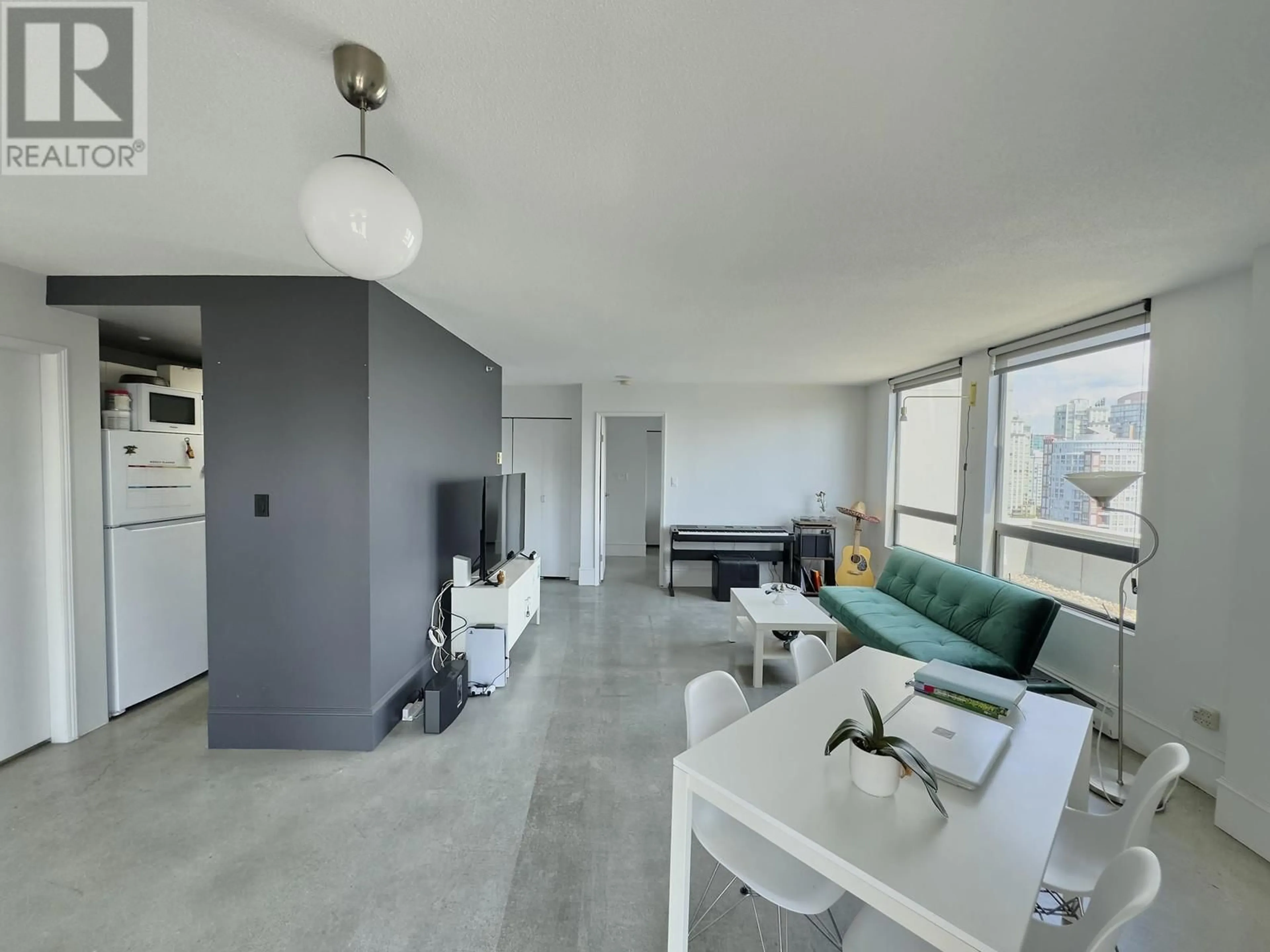 Living room with furniture, unknown for 1801 - 811 HELMCKEN STREET, Vancouver British Columbia V6Z1B1
