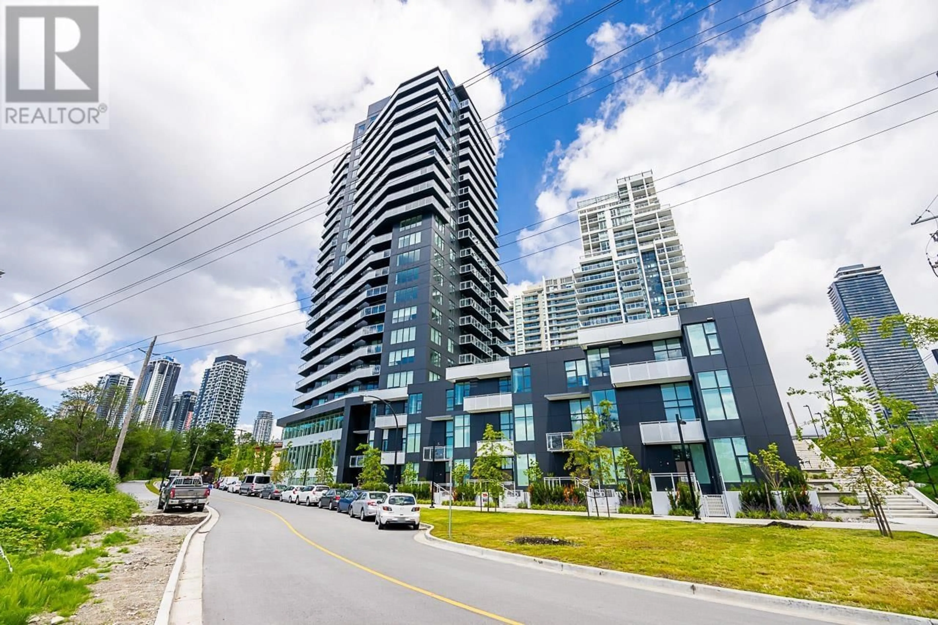 Patio, unknown for 1702 - 4433 ALASKA STREET, Burnaby British Columbia V5C5T3