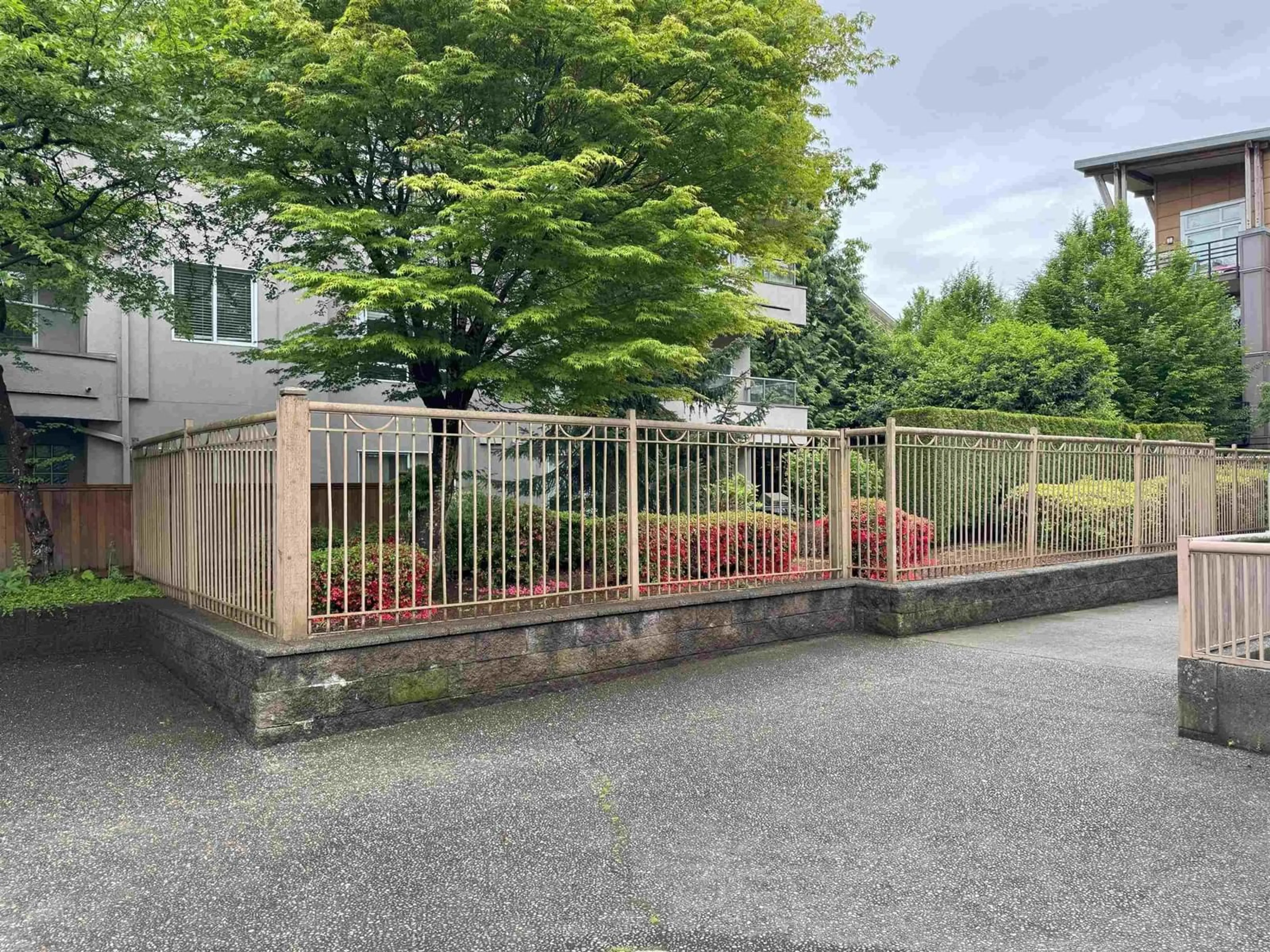Unknown for 407 - 7475 138, Surrey British Columbia V3W0Y9