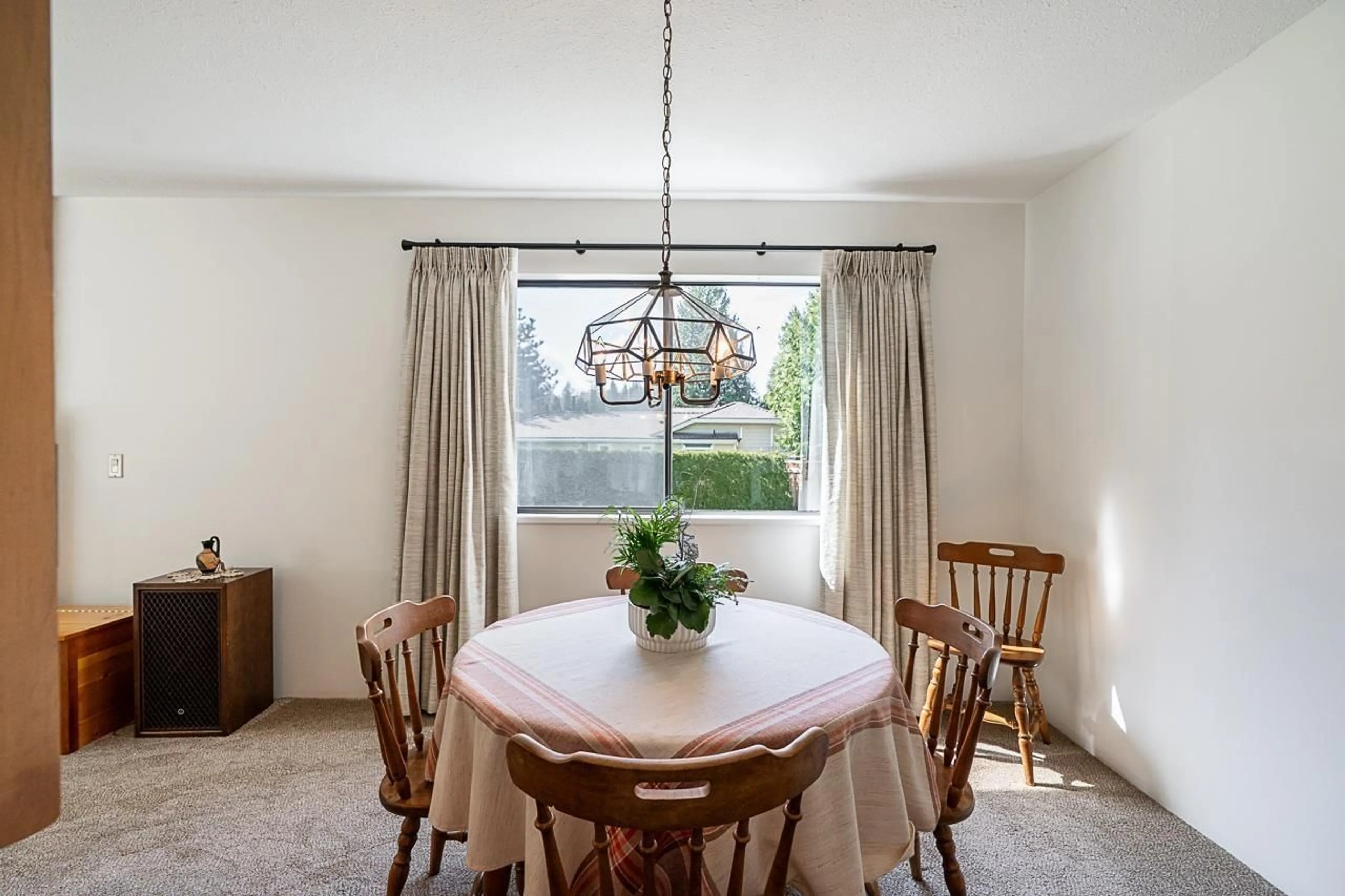 Dining room, unknown for 11913 BRIARWOOD, Delta British Columbia V4E2X3
