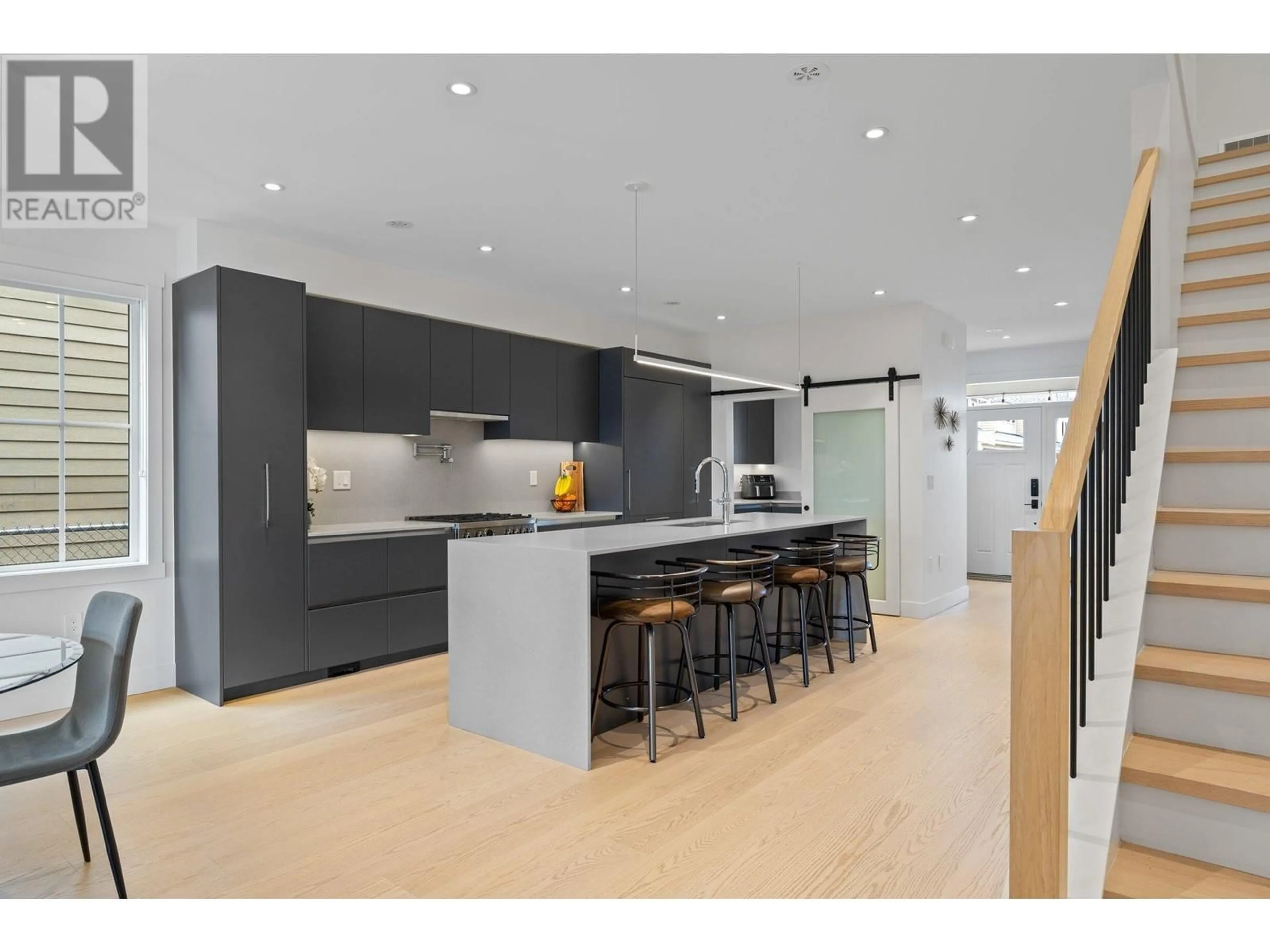 Open concept kitchen, unknown for 240 PARKSIDE STREET, Tsawwassen British Columbia V4L0A9