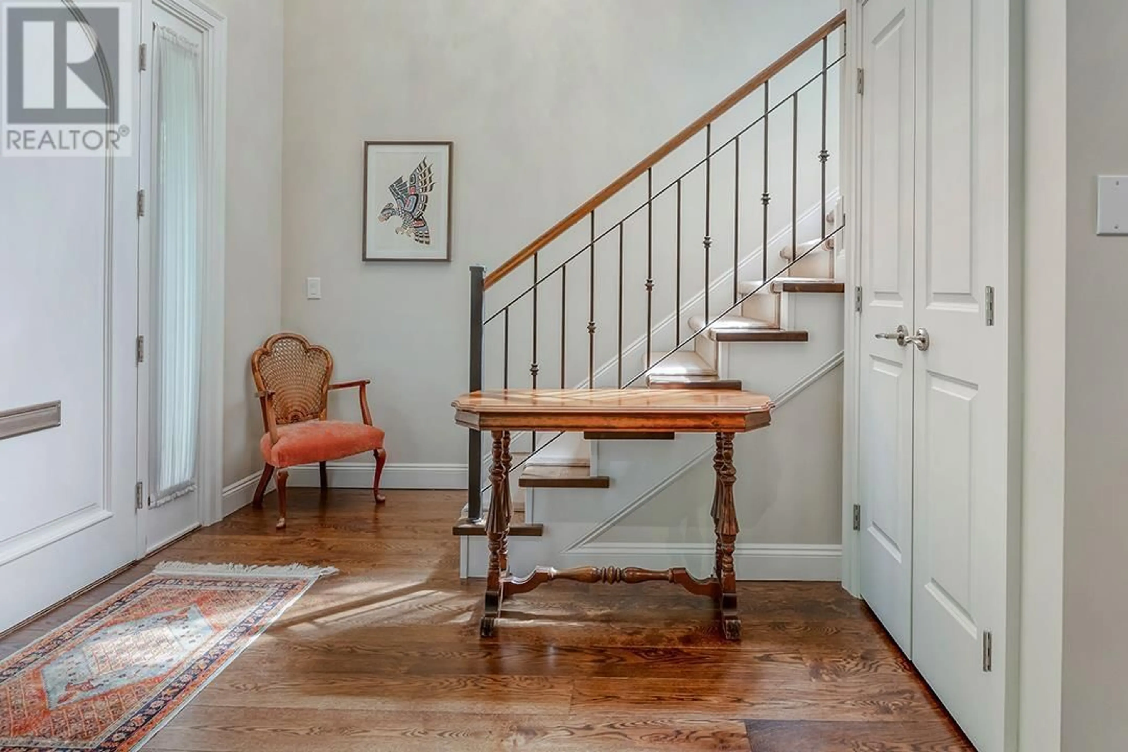 Indoor entryway for 4054 20TH AVENUE, Vancouver British Columbia V6S1G5