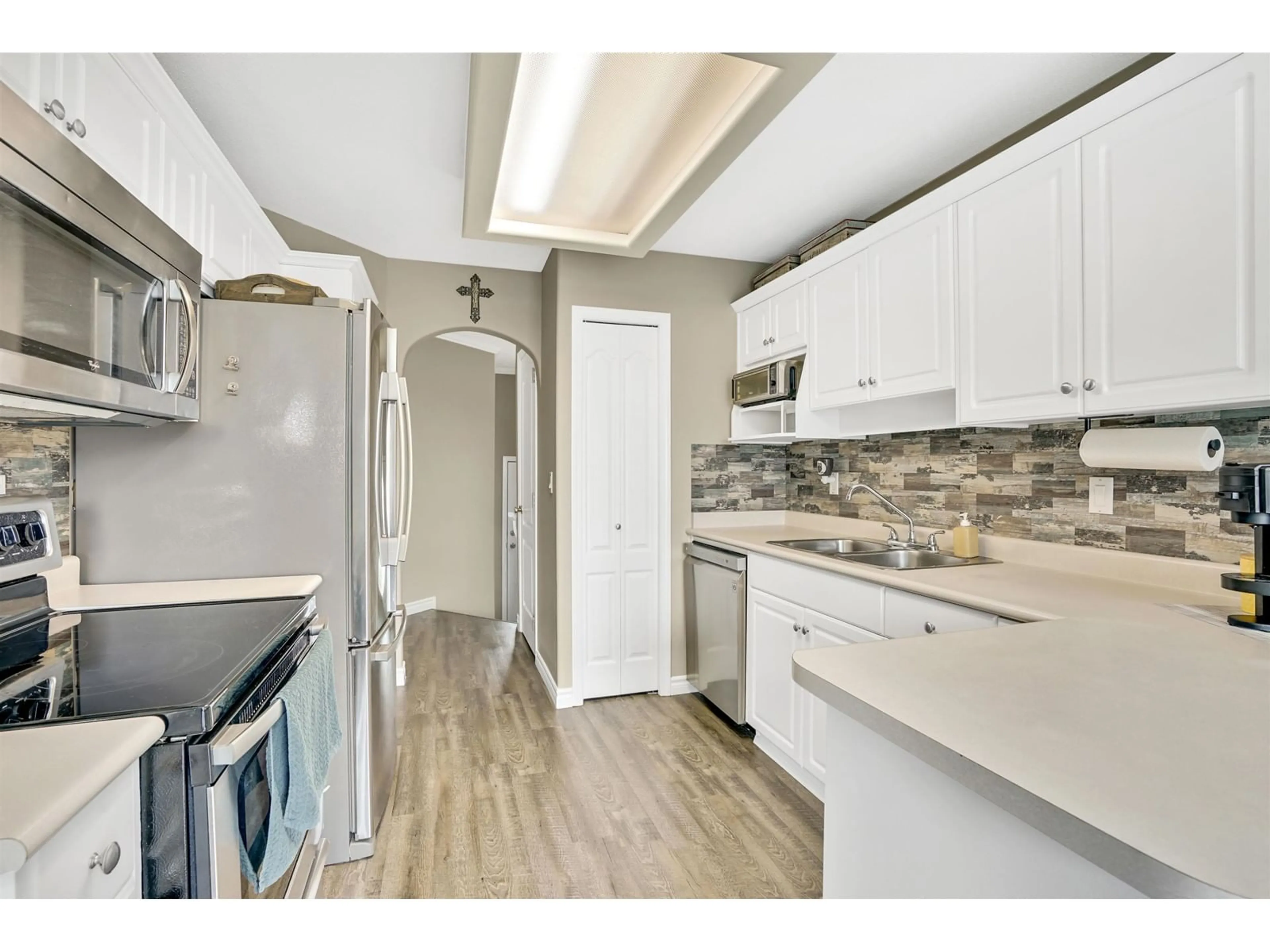 Open concept kitchen, unknown for 54 - 46360 VALLEYVIEW ROAD, Chilliwack British Columbia V2R5L7