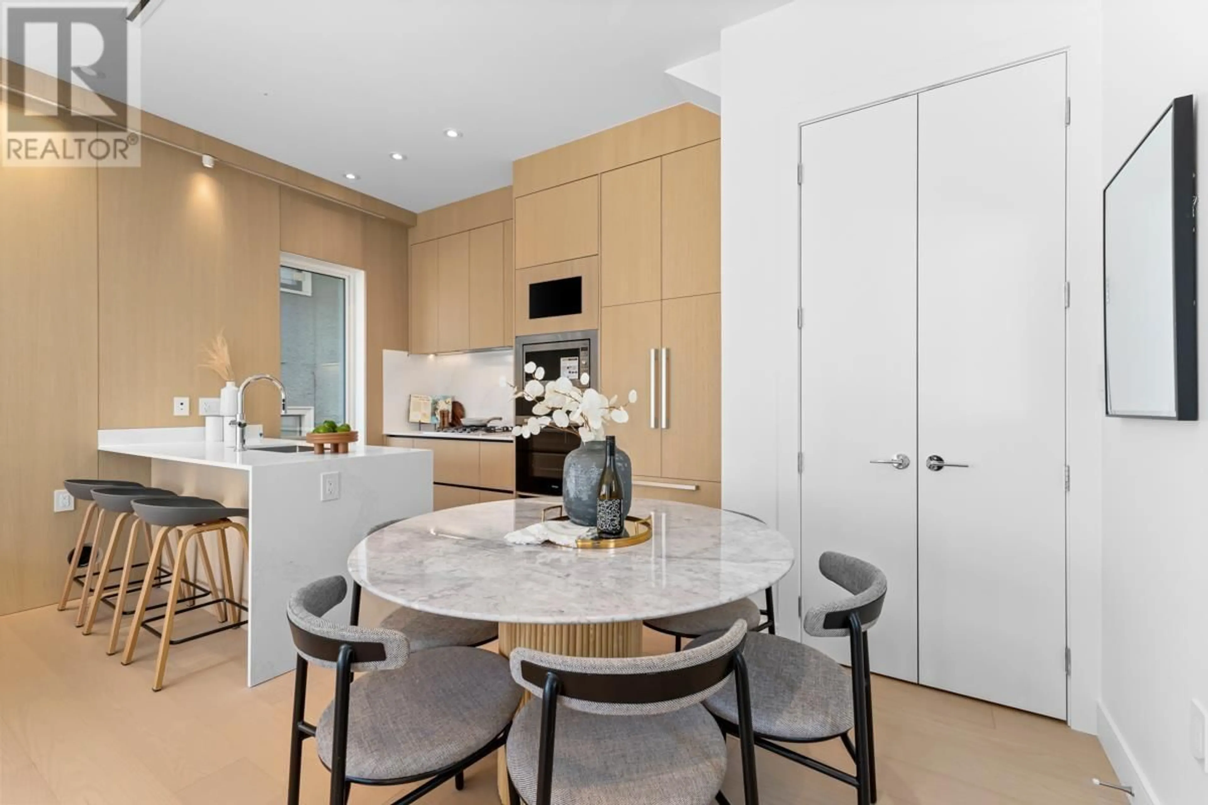 Contemporary kitchen, ceramic/tile floor for 1 - 1315 64TH AVENUE, Vancouver British Columbia V6P2M9