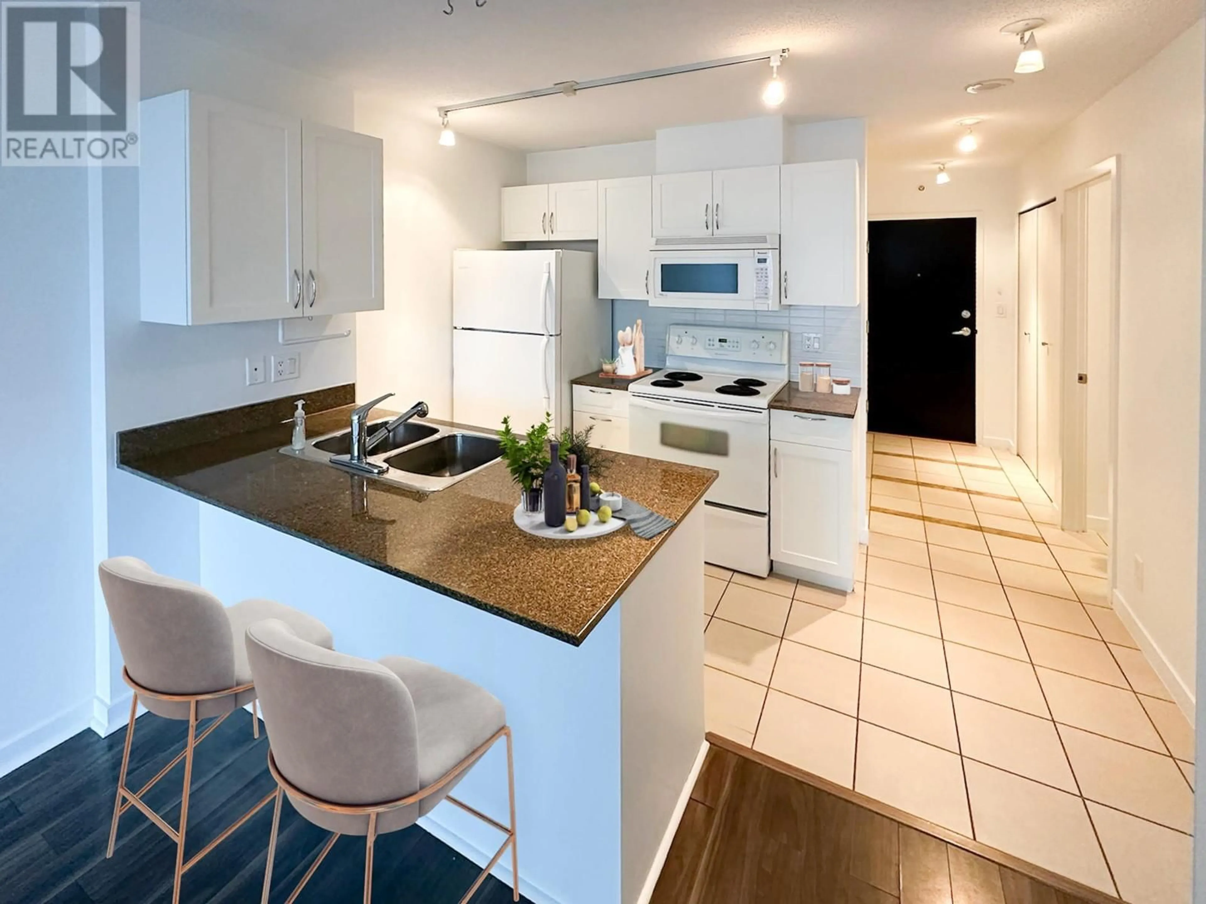 Open concept kitchen, ceramic/tile floor for 1907 - 938 SMITHE STREET, Vancouver British Columbia V6Z3H8