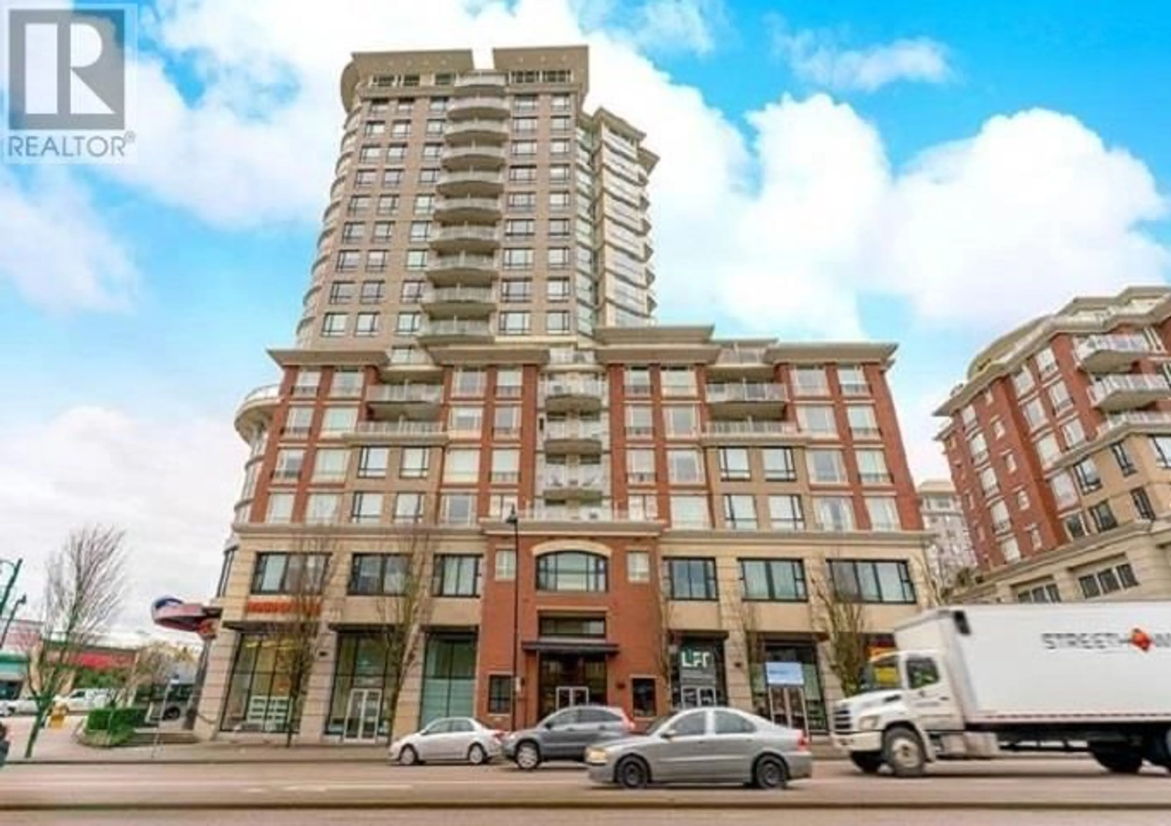Indoor foyer for 405 - 4028 KNIGHT STREET, Vancouver British Columbia V5N5Y8