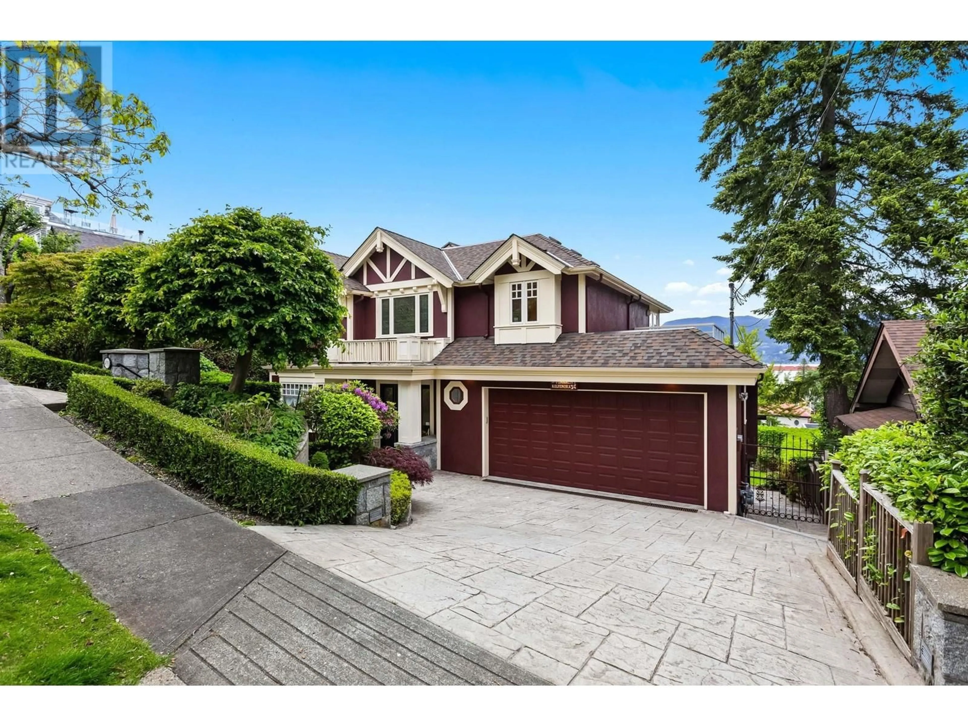 Unknown for 4535 1ST AVENUE, Vancouver British Columbia V6R1H7