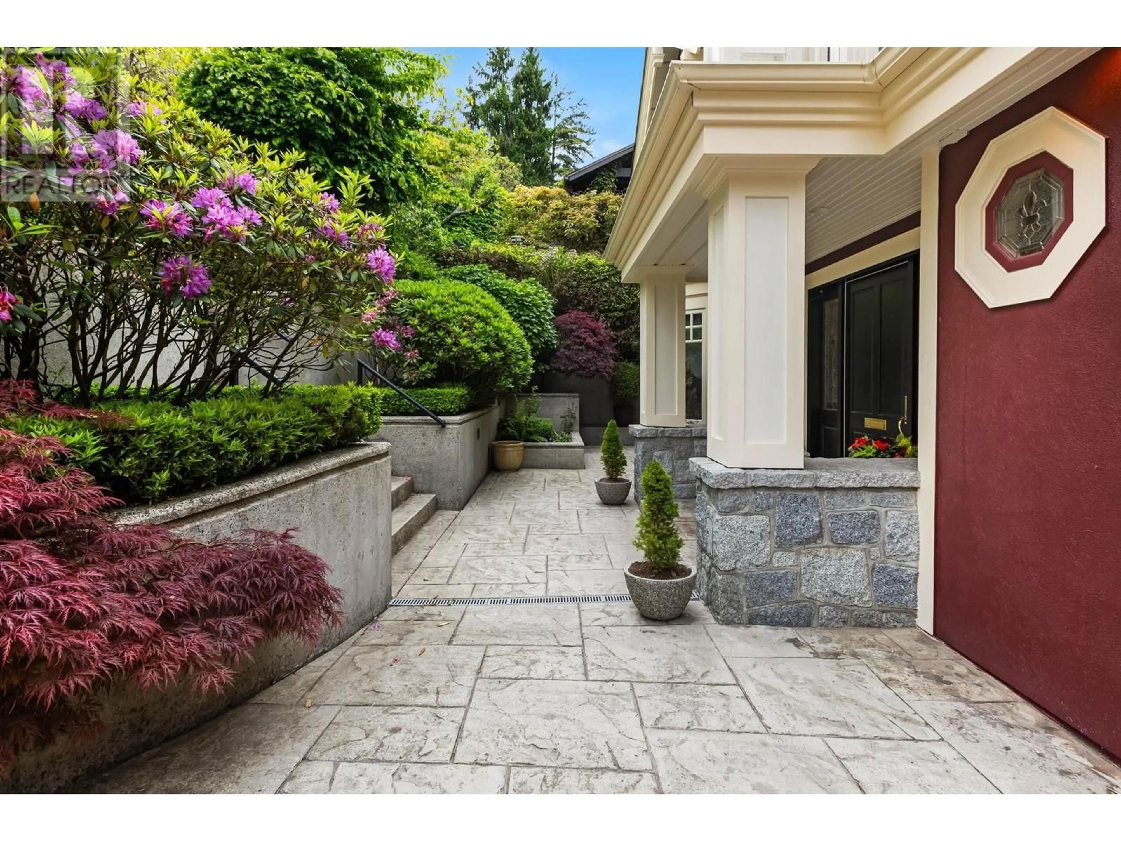 Unknown for 4535 1ST AVENUE, Vancouver British Columbia V6R1H7