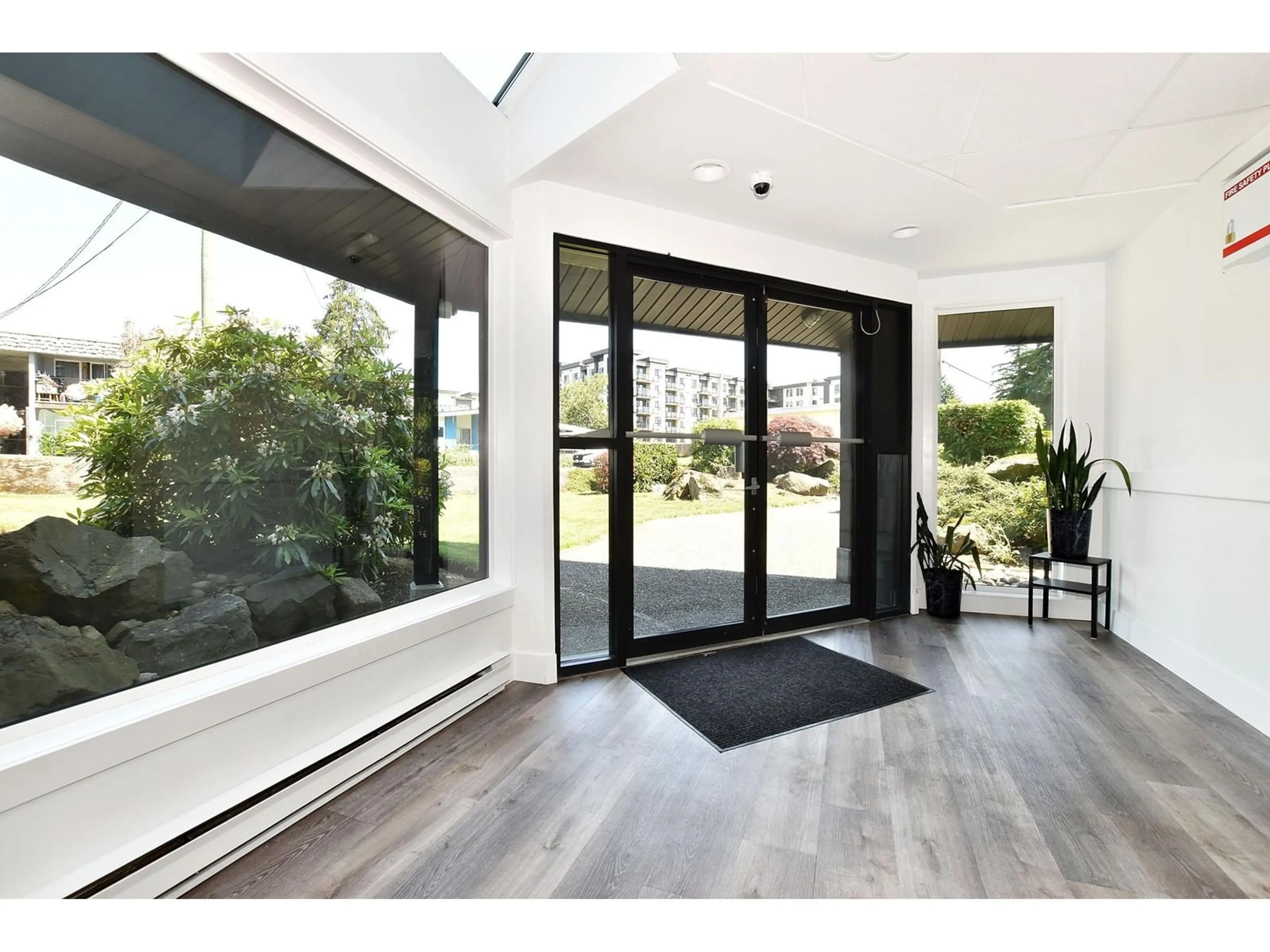 Indoor foyer for 302 - 32124 TIMS, Abbotsford British Columbia V2T2H4