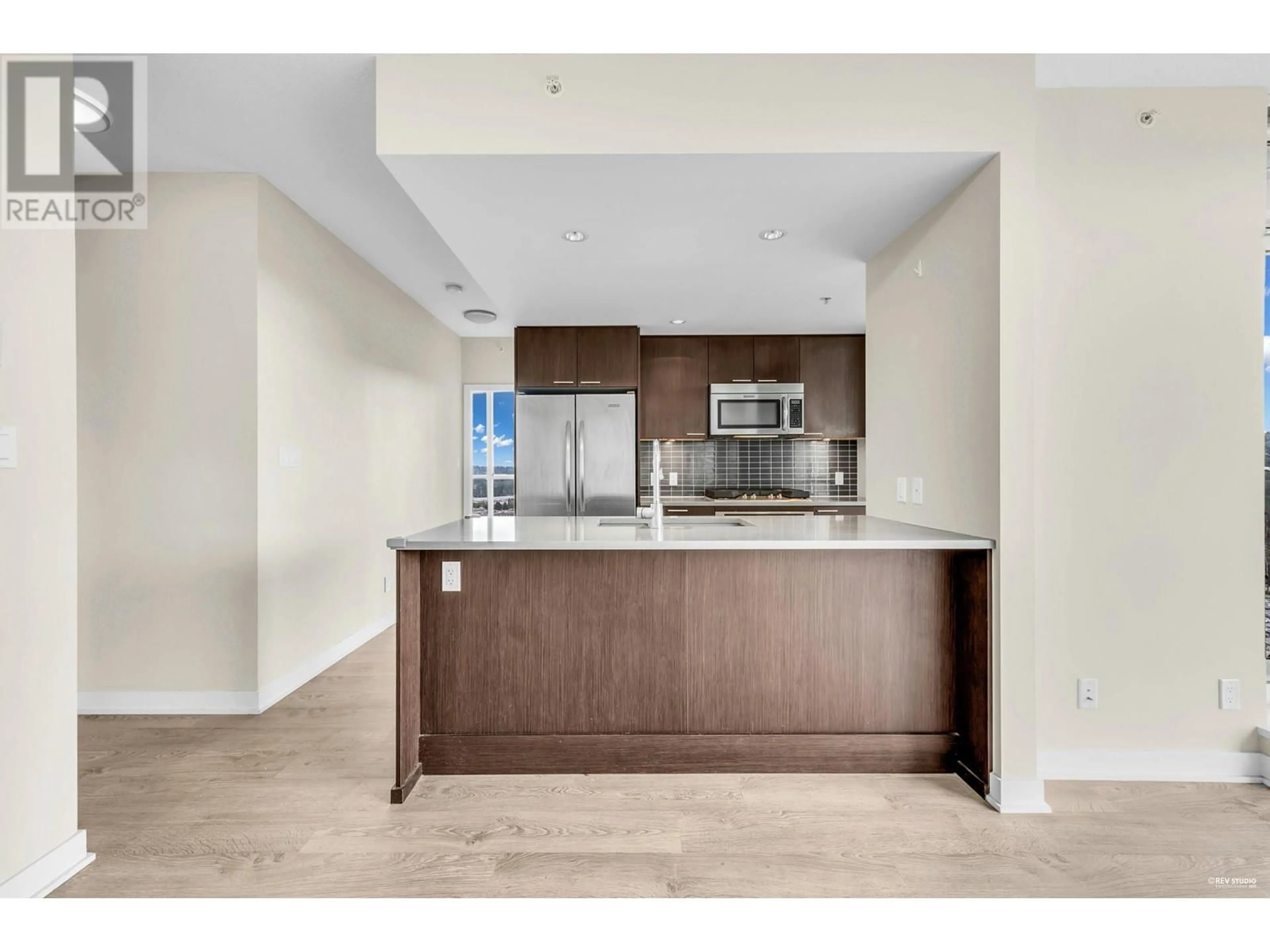 Open concept kitchen, unknown for 2307 - 2975 ATLANTIC AVENUE, Coquitlam British Columbia V3B0C5