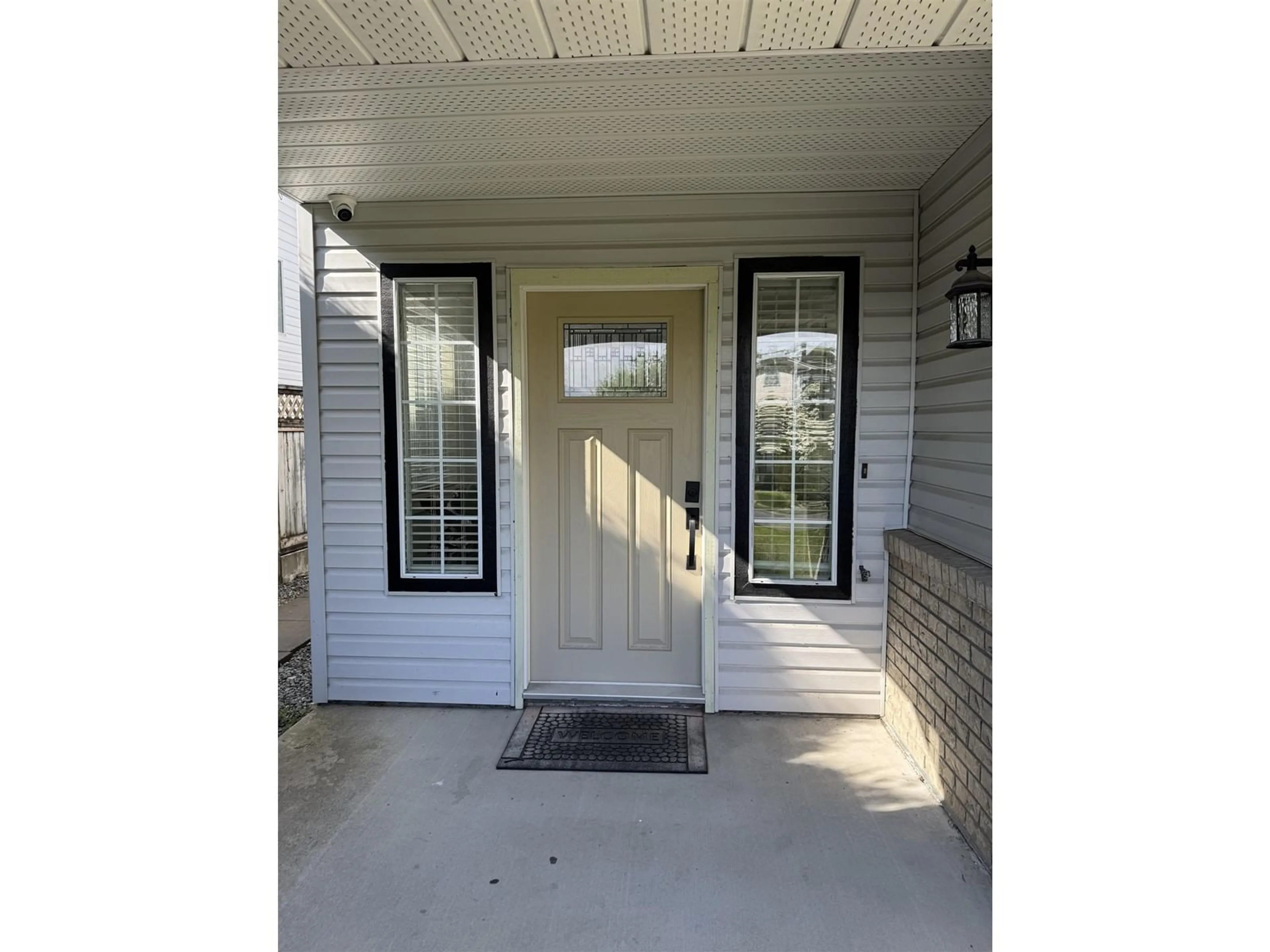 Indoor entryway for 31059 SOUTHERN, Abbotsford British Columbia V2T5K3