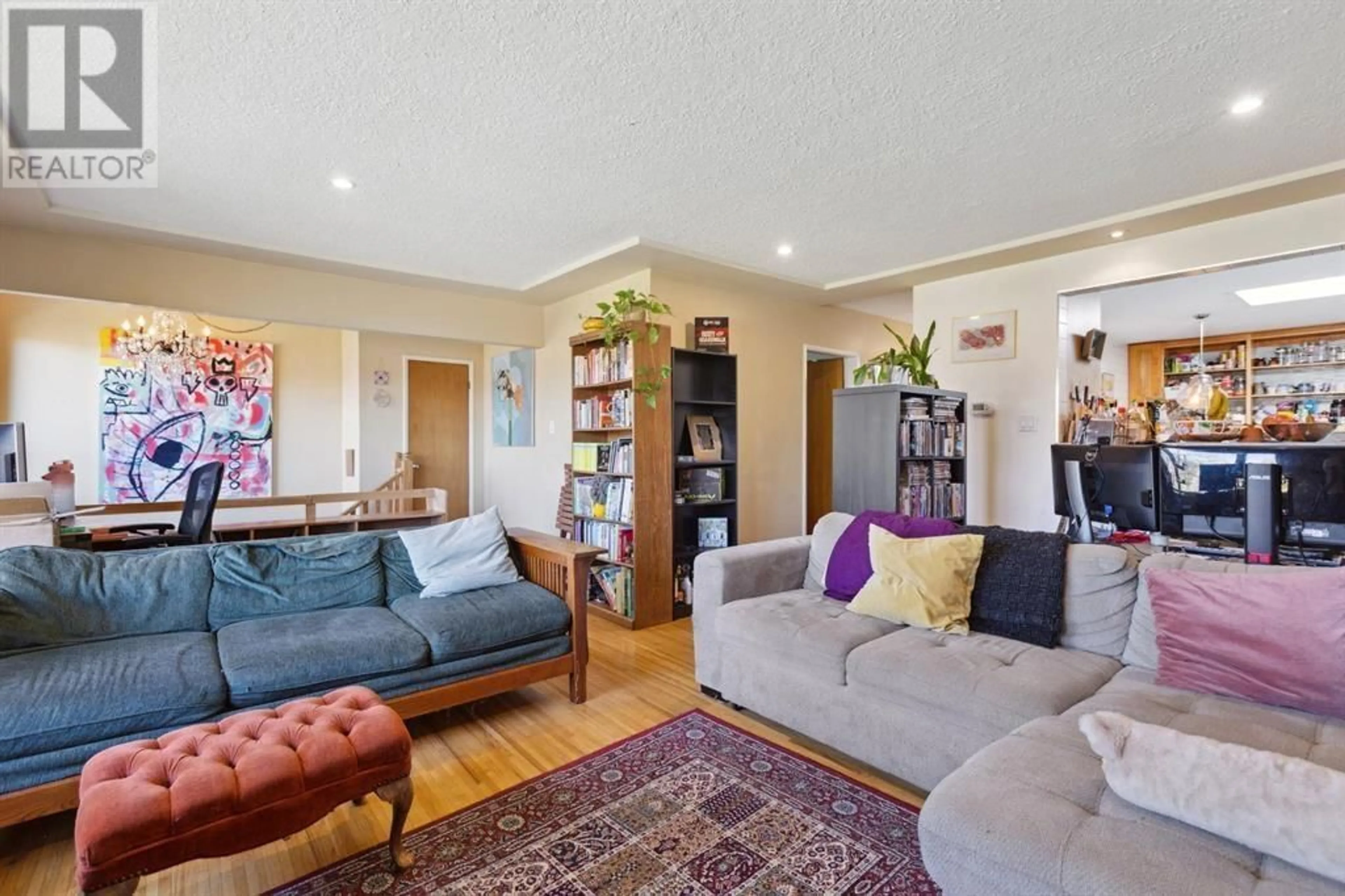 Living room with furniture, unknown for 2884 22ND AVENUE, Vancouver British Columbia V5M2Y2