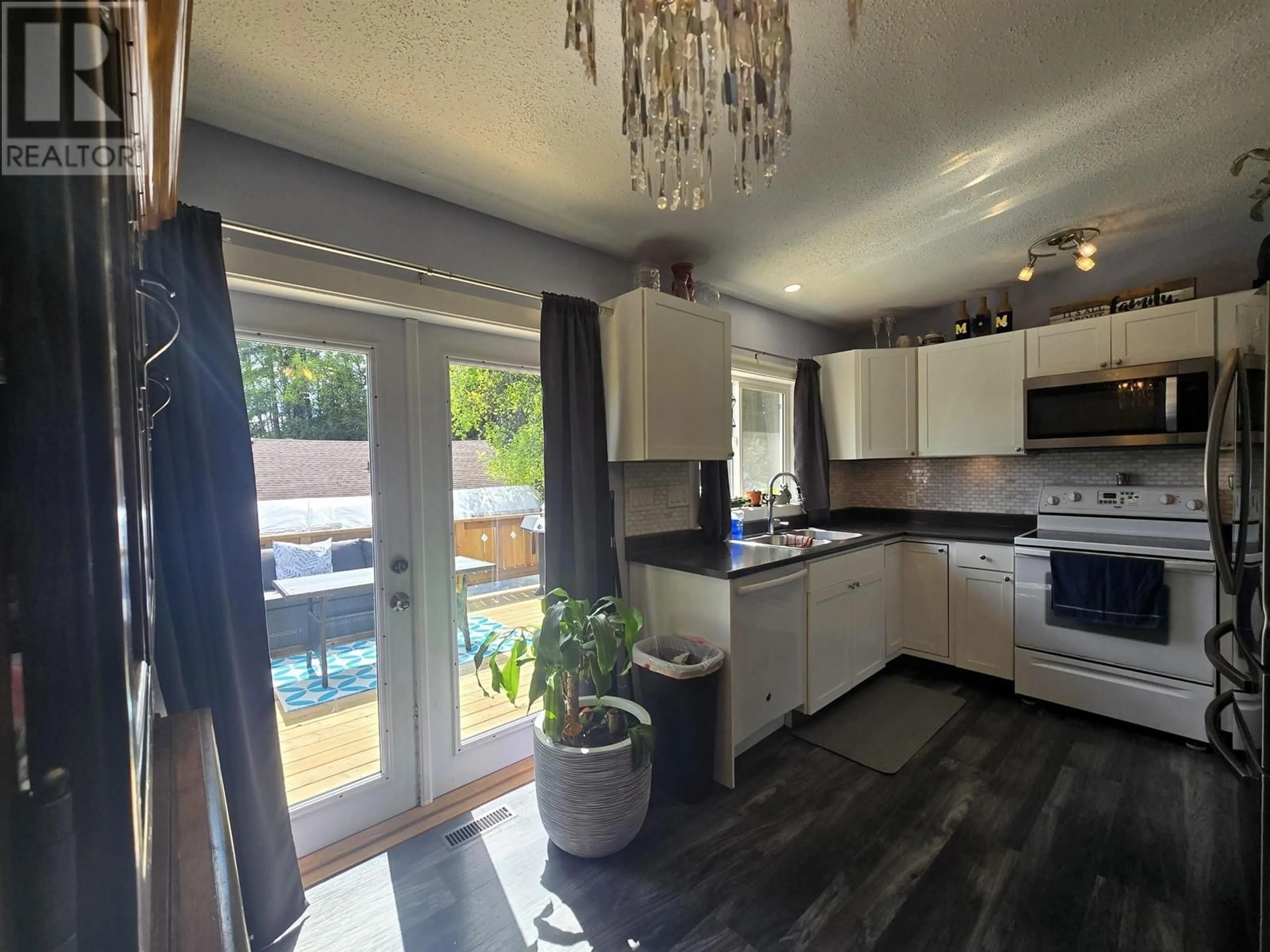 Open concept kitchen, unknown for 4775 RANDLE ROAD, Prince George British Columbia V2K1S9
