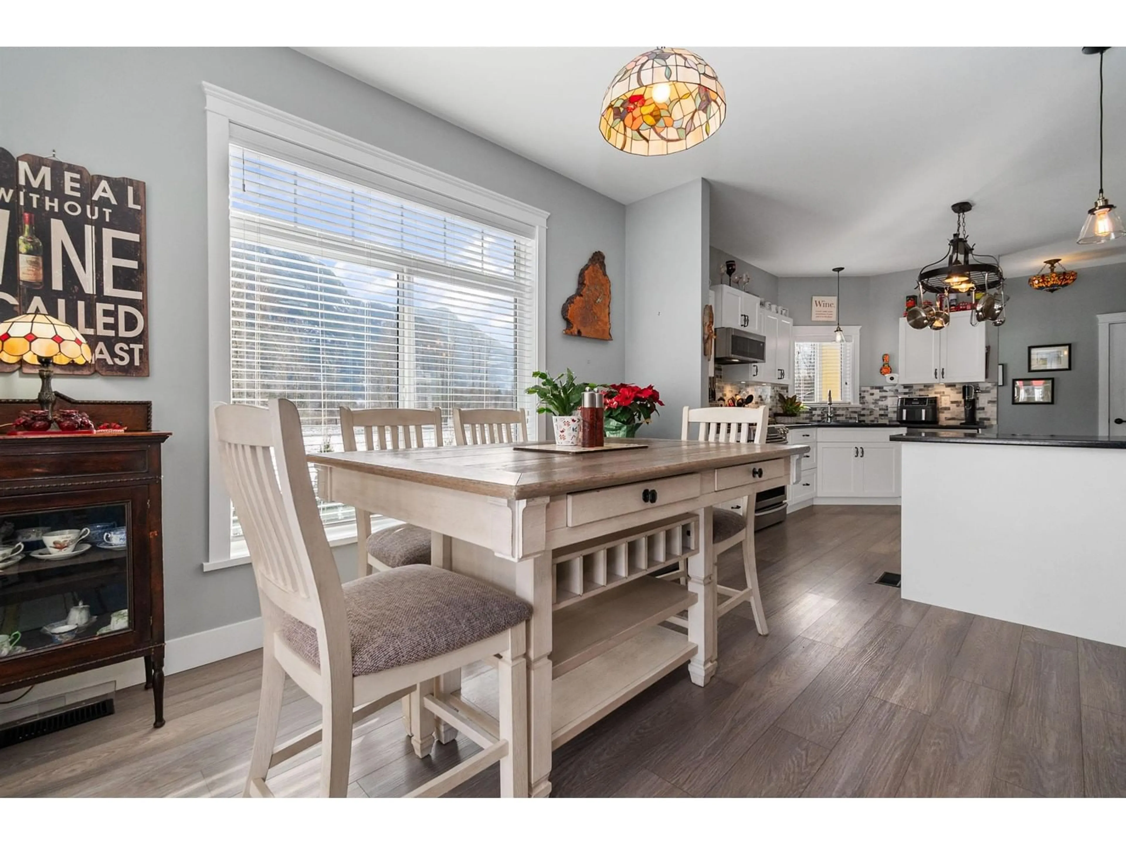Open concept kitchen, wood/laminate floor for 24 - 59060 LOUGHEED HIGHWAY, Agassiz British Columbia V0X1L3